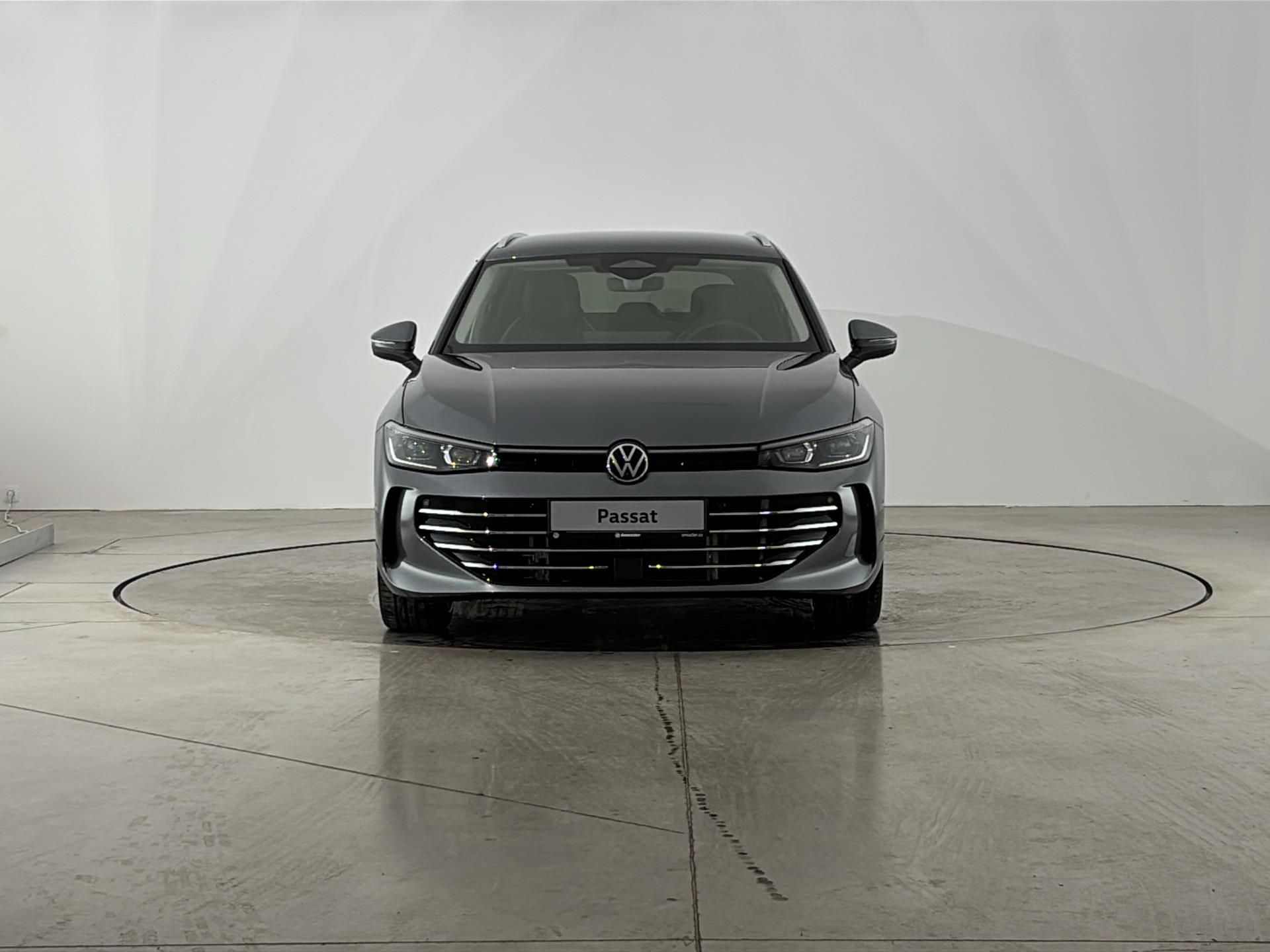 Volkswagen Passat, 2.0 TDI / 110 kW - fotka 3