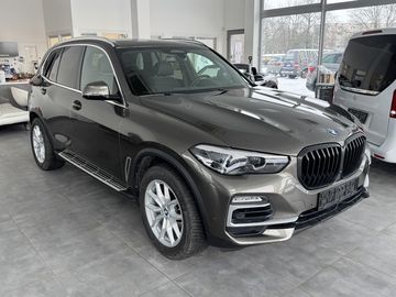 30d xDrive INDIVIDUAL VZDUCH
