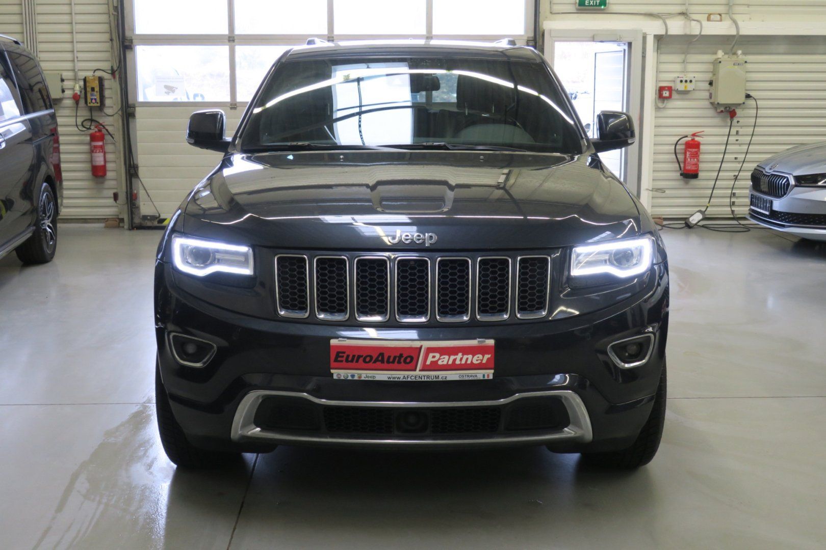 Jeep Grand Cherokee, 3.0TD V6 140 kW ČR VZDUCH - fotka 6