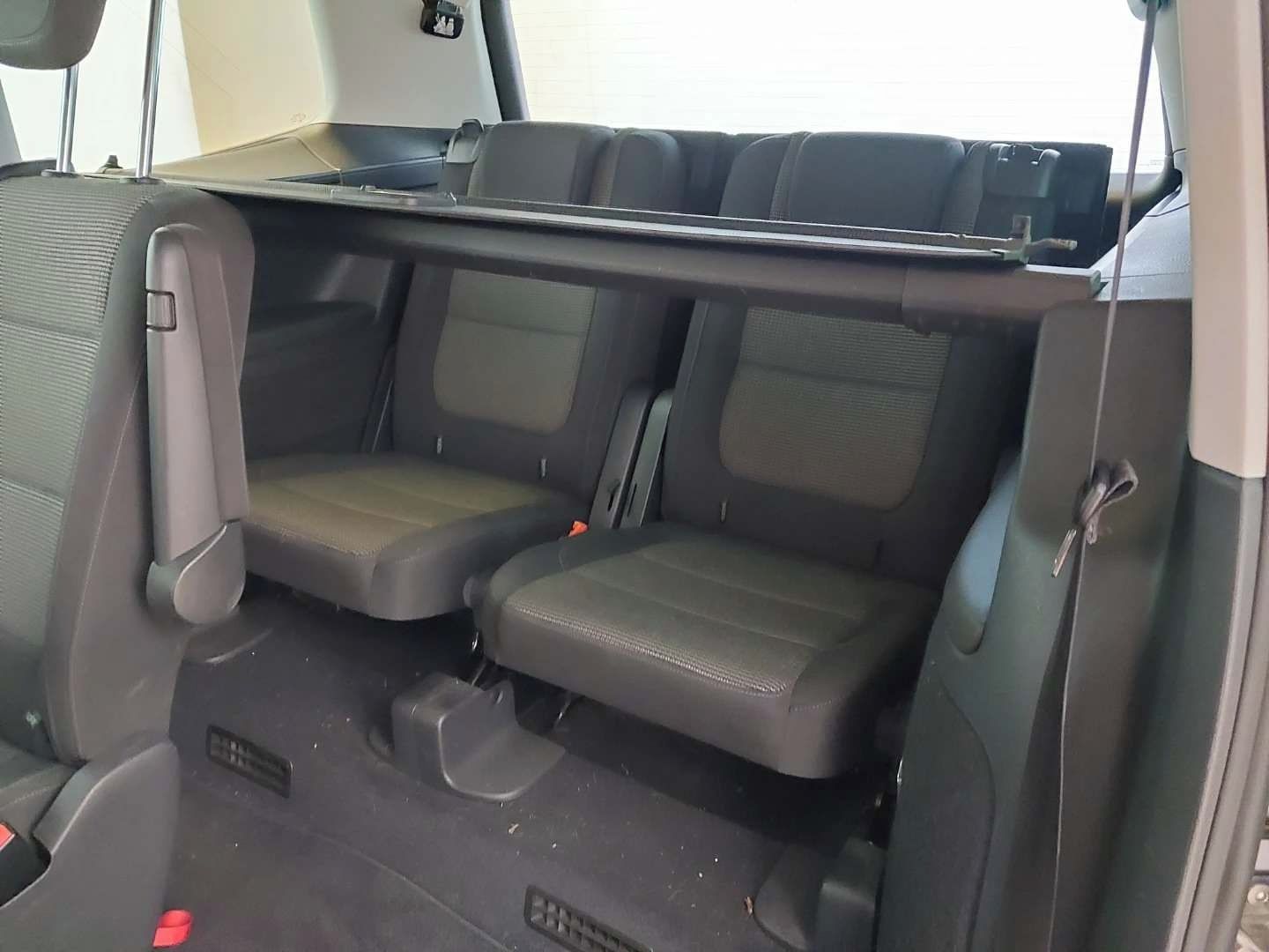 Volkswagen Sharan, 2.0 Tdi 125 KW 6-MÍST - fotka 2