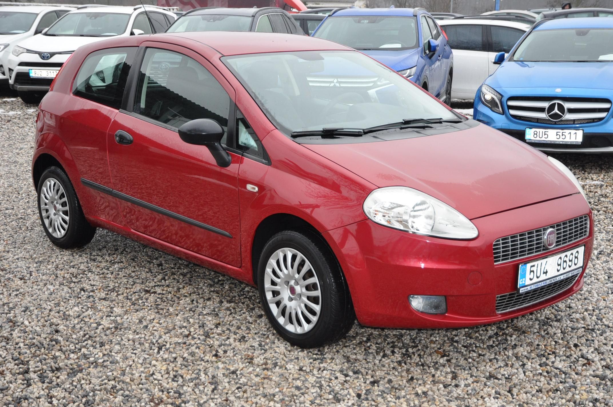Fiat Grande Punto, 1.2i 48kW Klima 3dv. - fotka 2