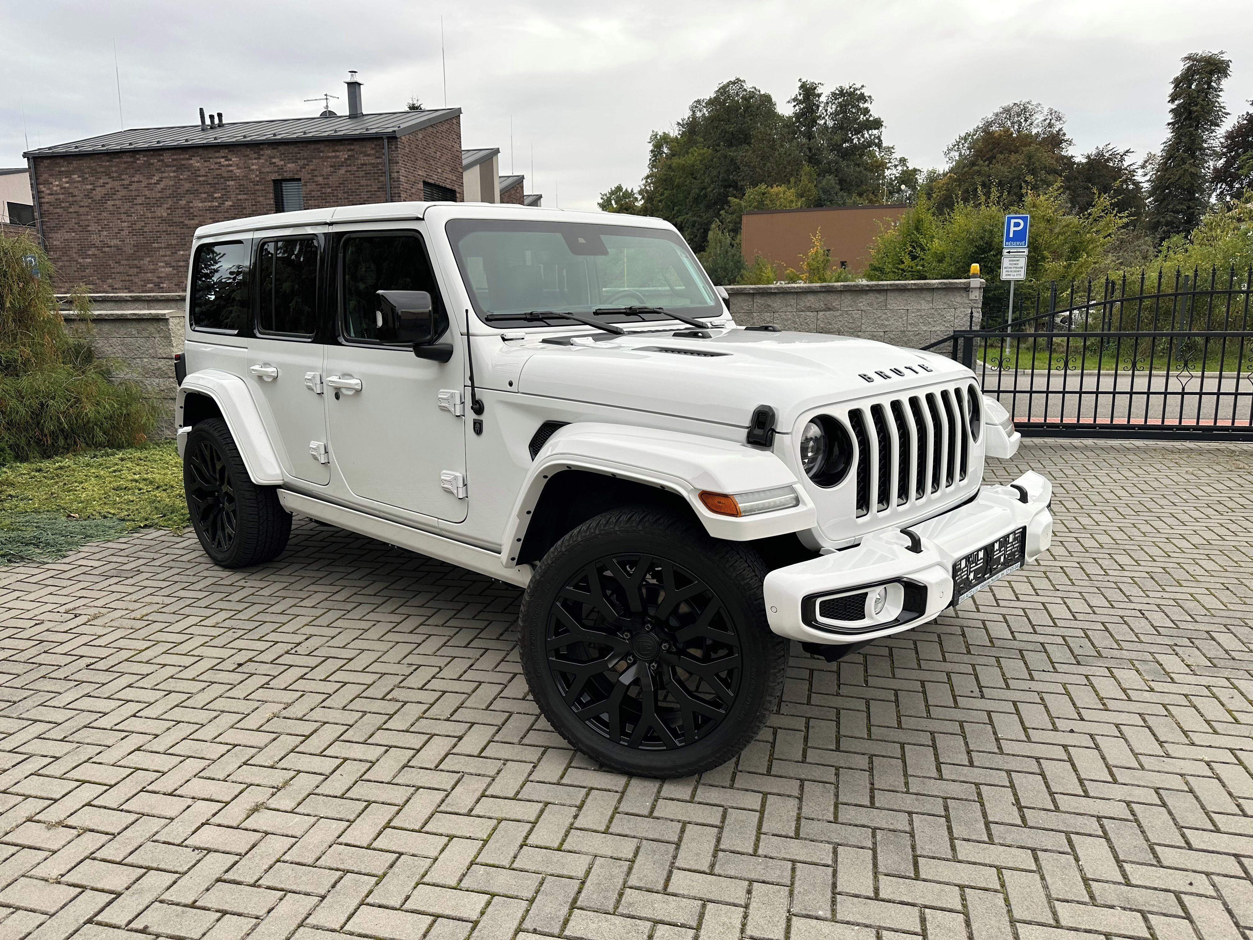 Jeep Wrangler, 2.0 PHEV BRUTE UNLIMITED 280kW - fotka 2