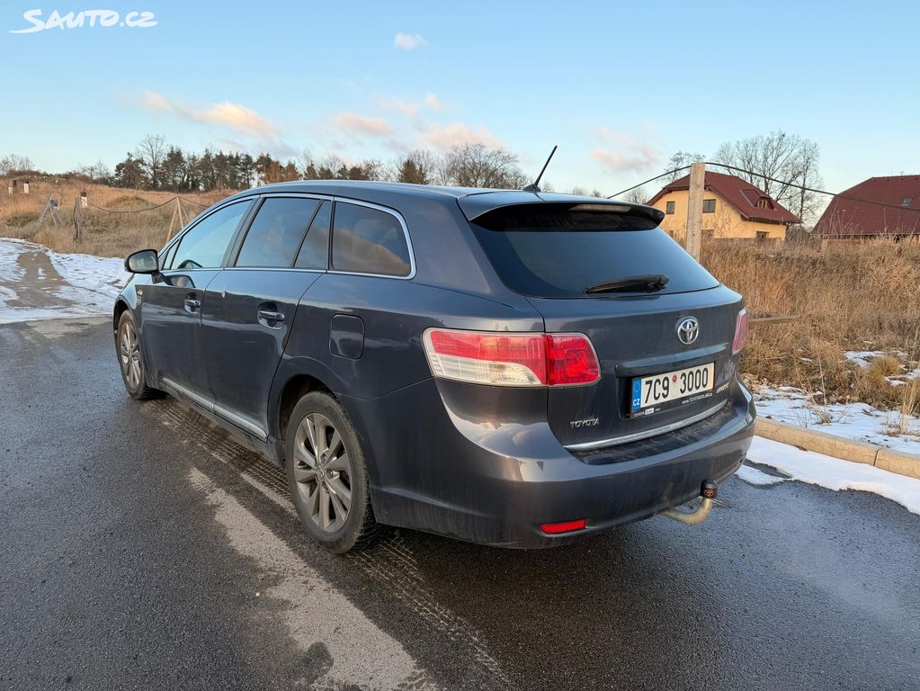 Toyota Avensis 2 2 D Cat 1
