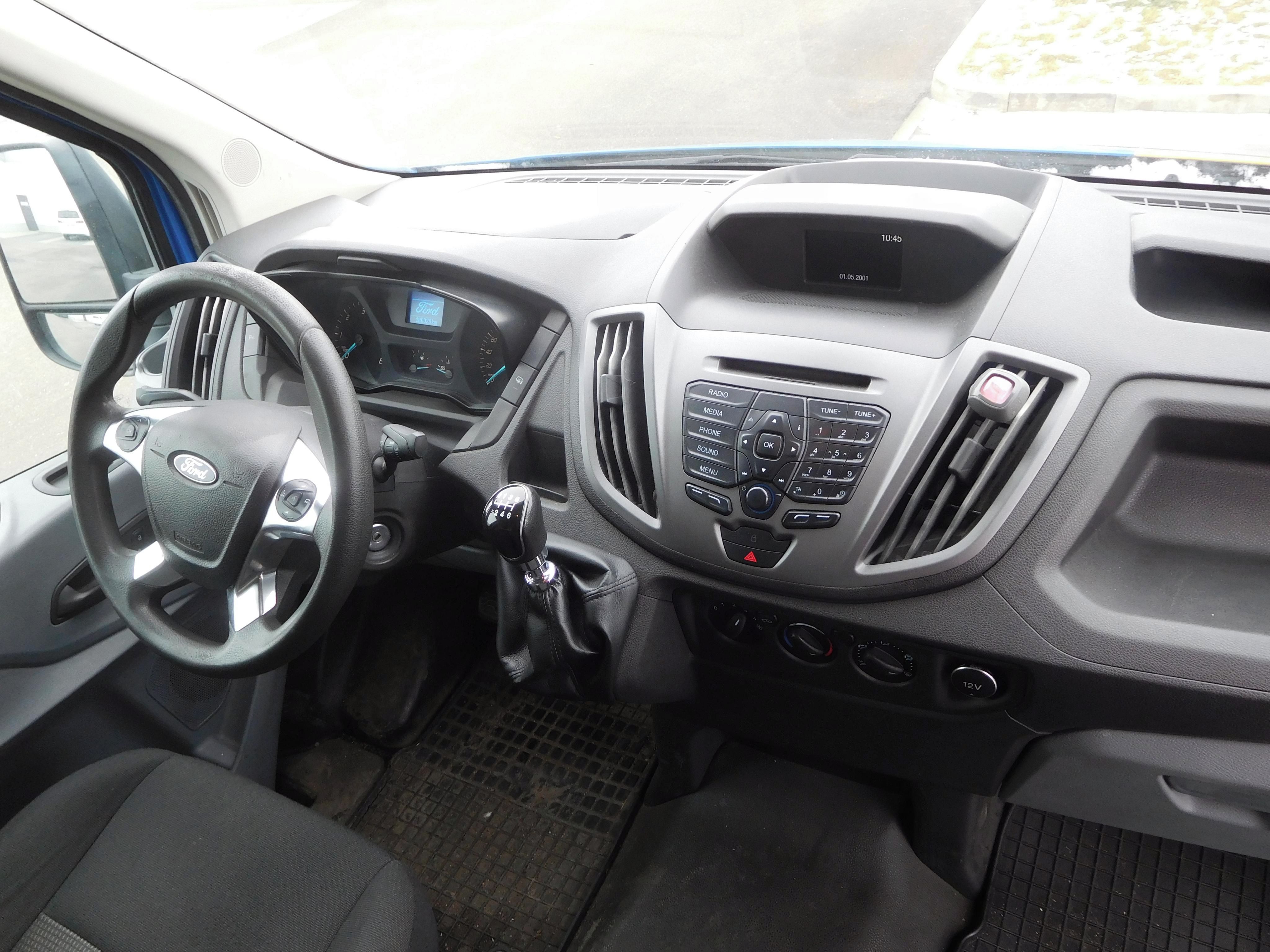 Ford Transit, 2.0TDCi, 77 kW, Park. Kamera - fotka 5