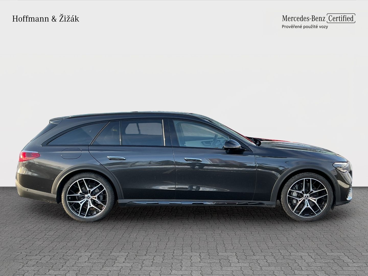Mercedes-Benz Třídy E, 220 d ALLTERRAIN 4MATIC - fotka 4