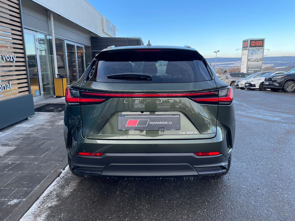 Lexus NX 350h - fotka 6