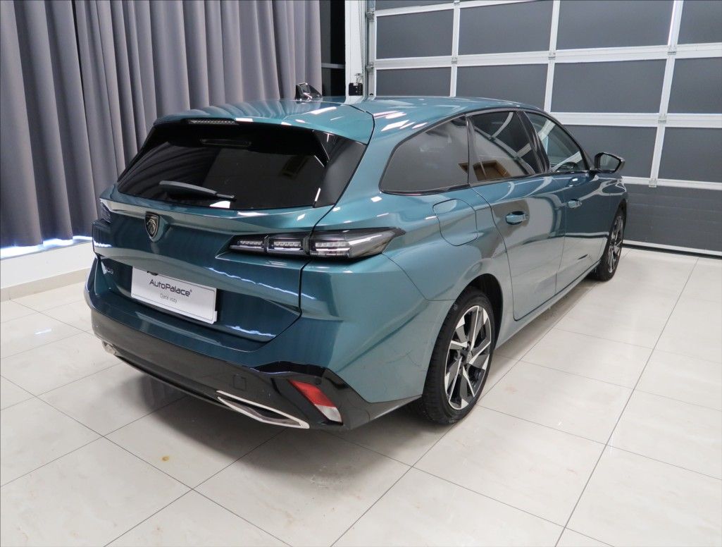 Peugeot 308, 1,2 SW ALLURE PureTech 130 AUT - fotka 4