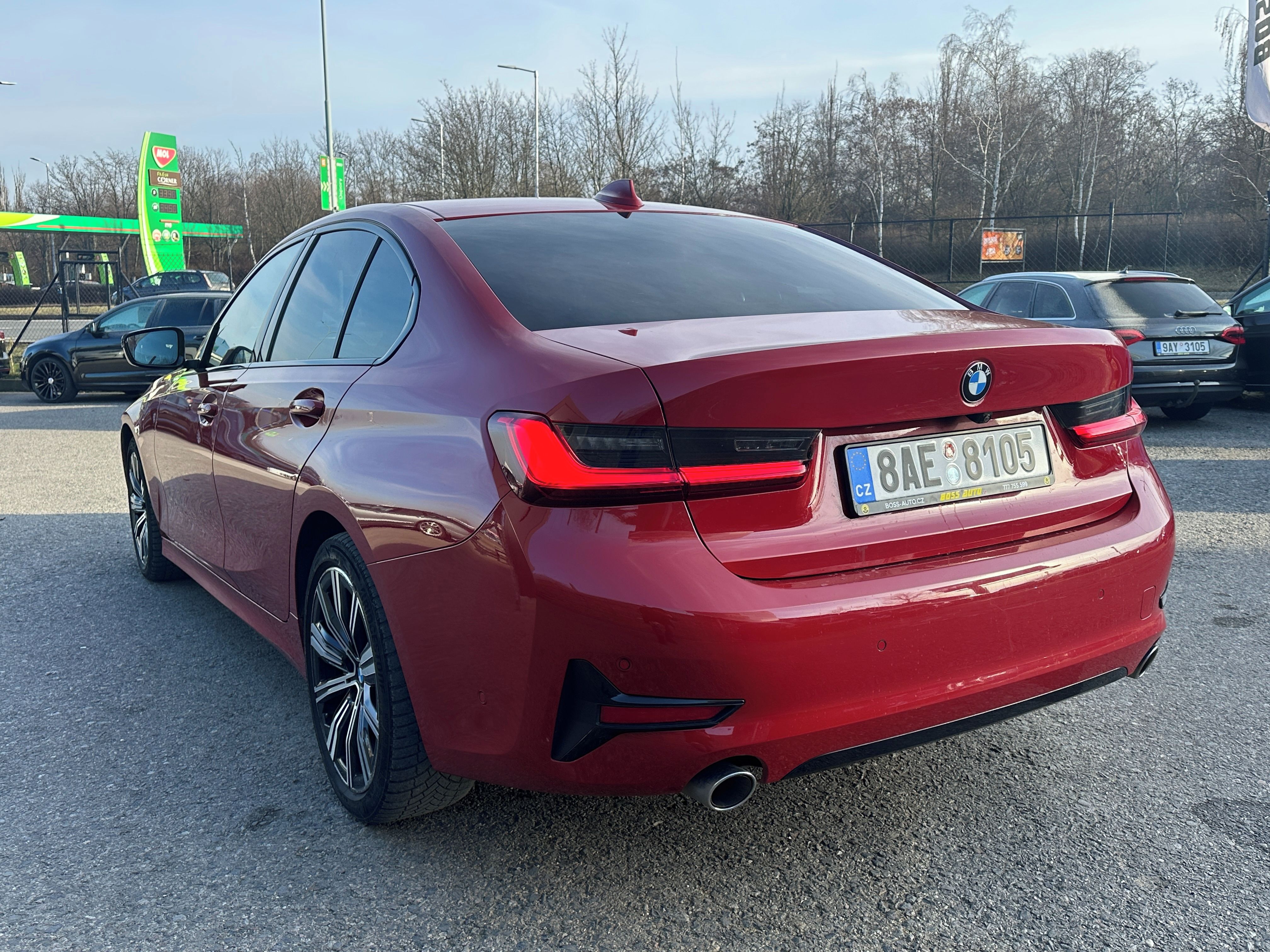 BMW Řada 3, BMW 318D 2020 - fotka 4