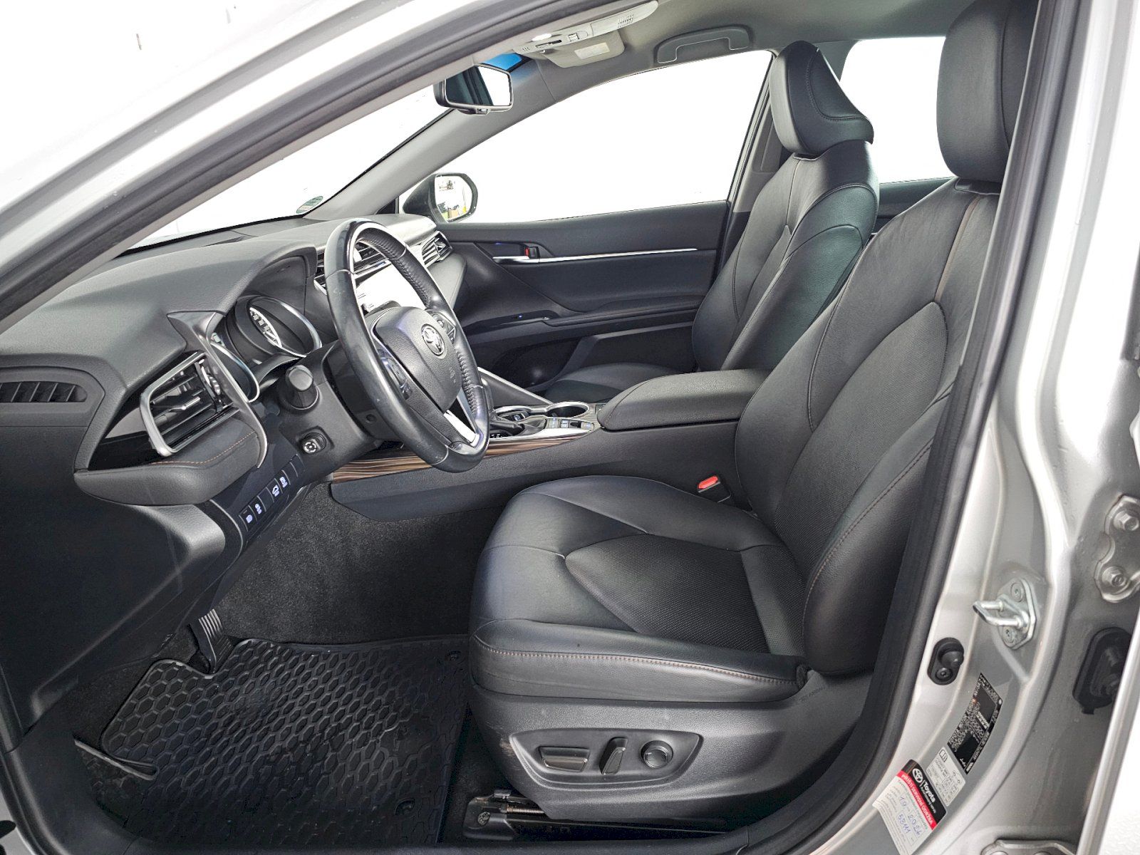 Toyota Camry, 2.5HEV EXECUTIVE - fotka 6