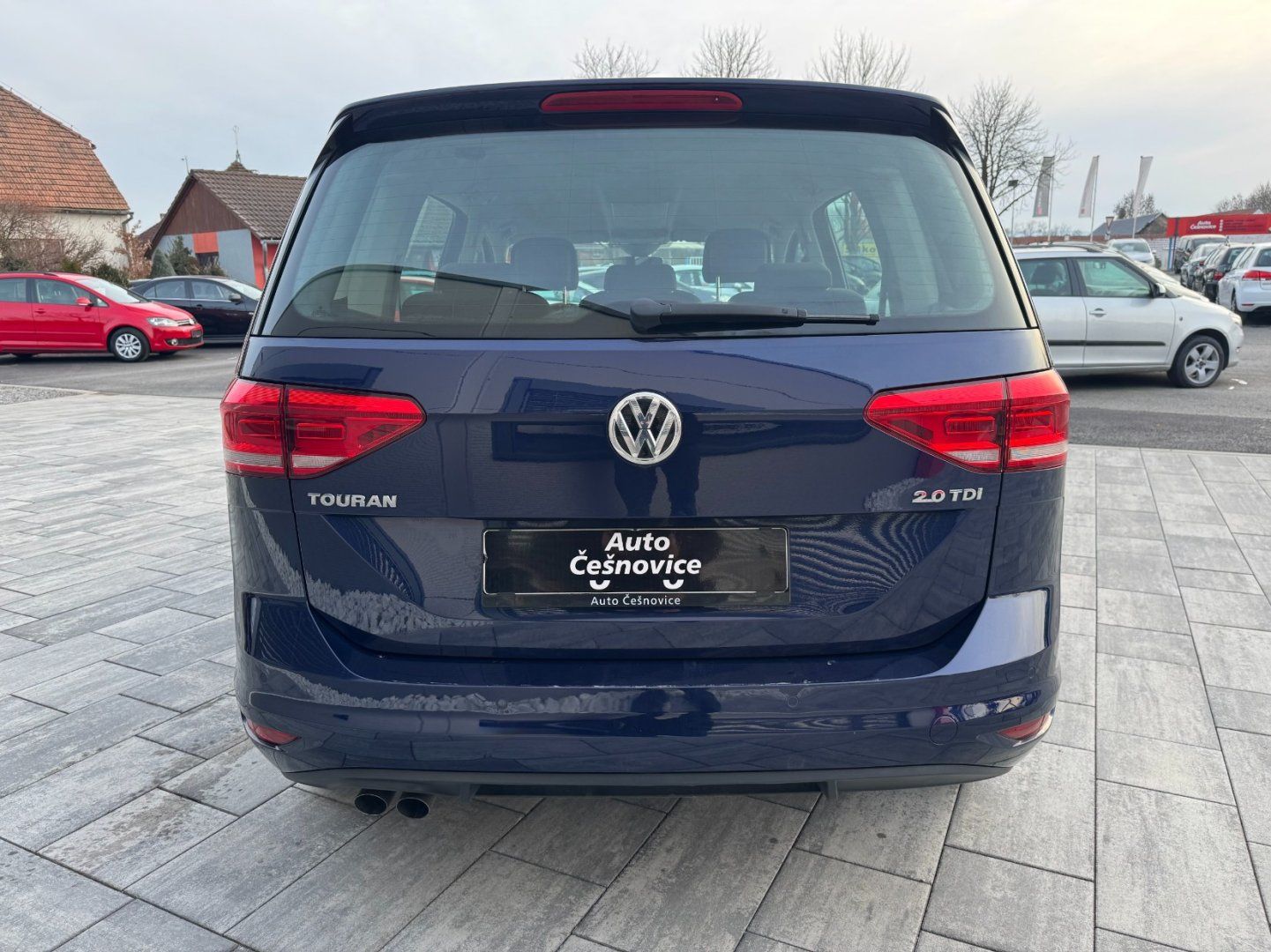 Volkswagen Touran, HIGHLINE 2.0 TDI DSG - fotka 6