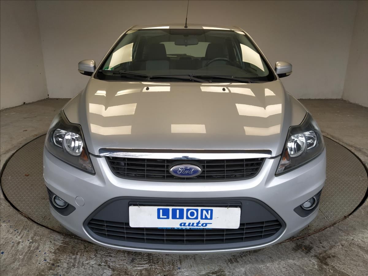 Ford Focus, 1,6 16V - fotka 2