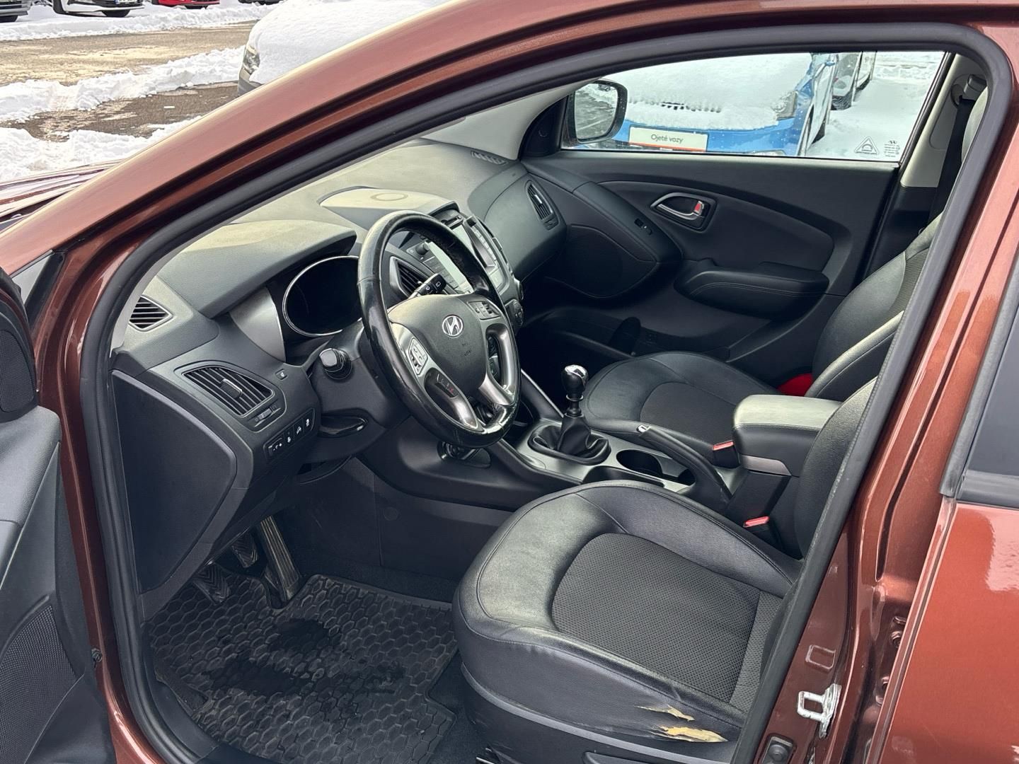 Hyundai ix35, 2.0 CRDi / 100 kW 4x4 Tricolor - fotka 6