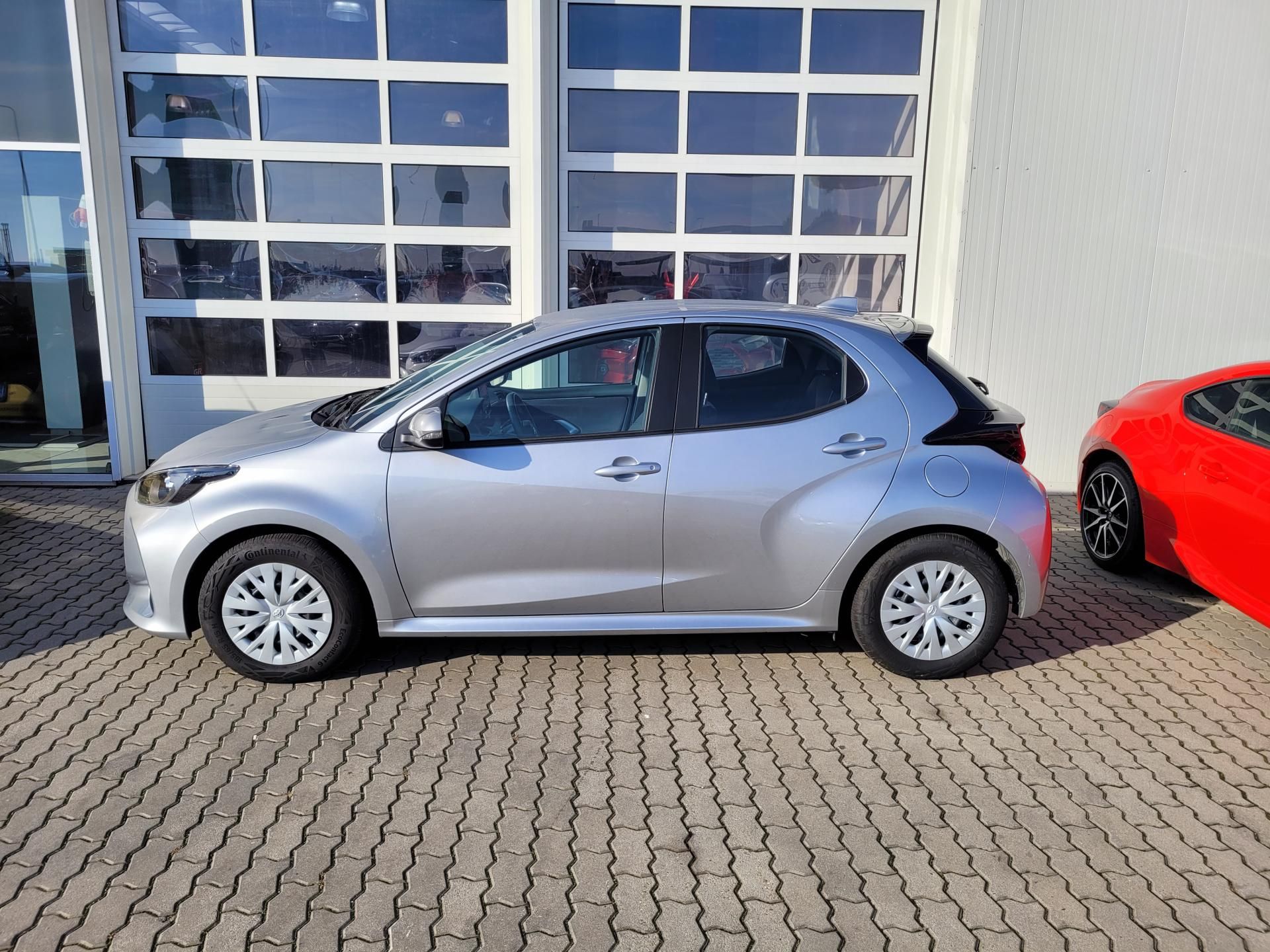 Toyota Yaris, 1.5L HEV  Limited Edition - fotka 3