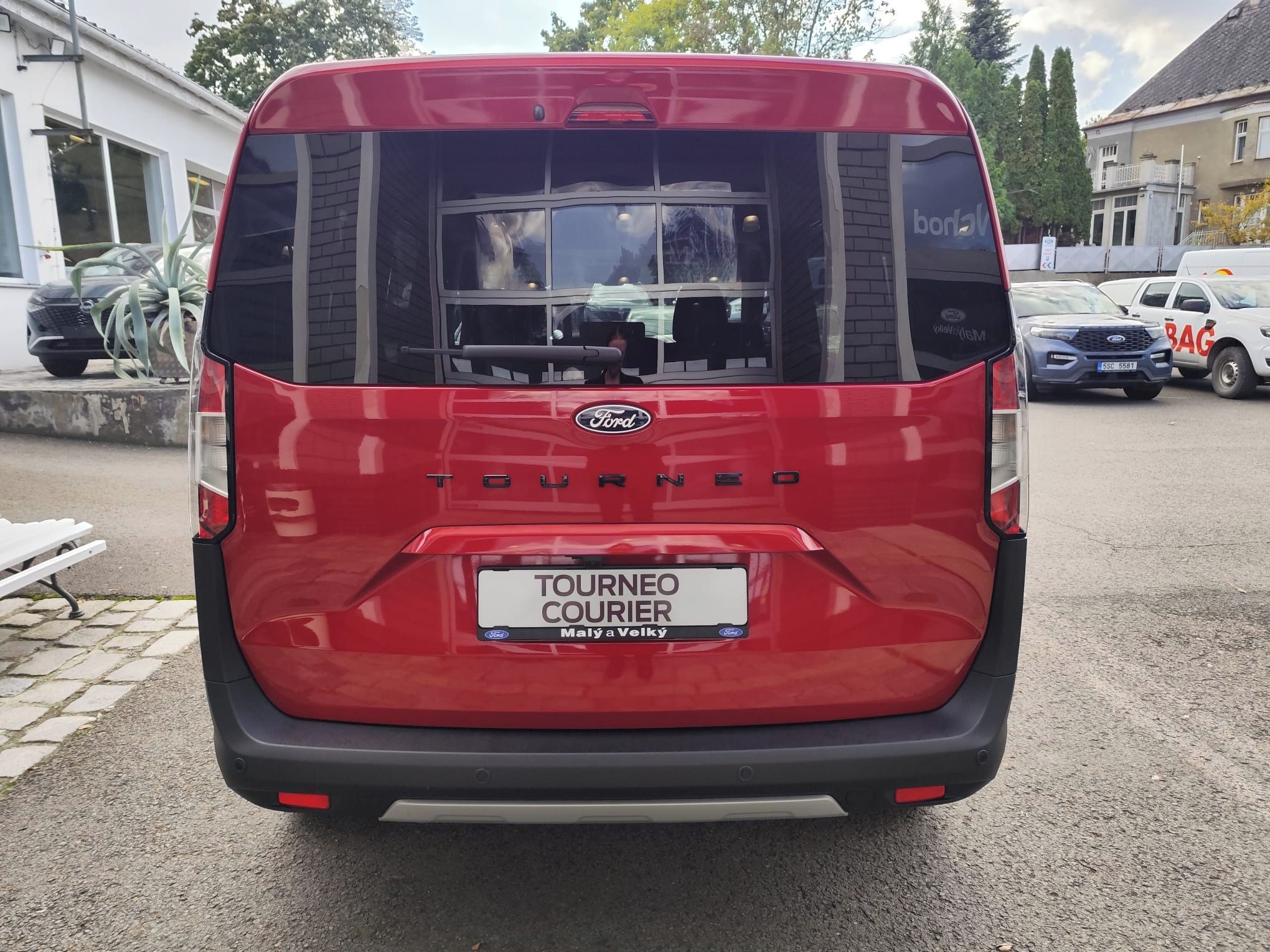 Ford Tourneo Courier, Active 1.0 EcoBoost 92 kW/125k - fotka 6