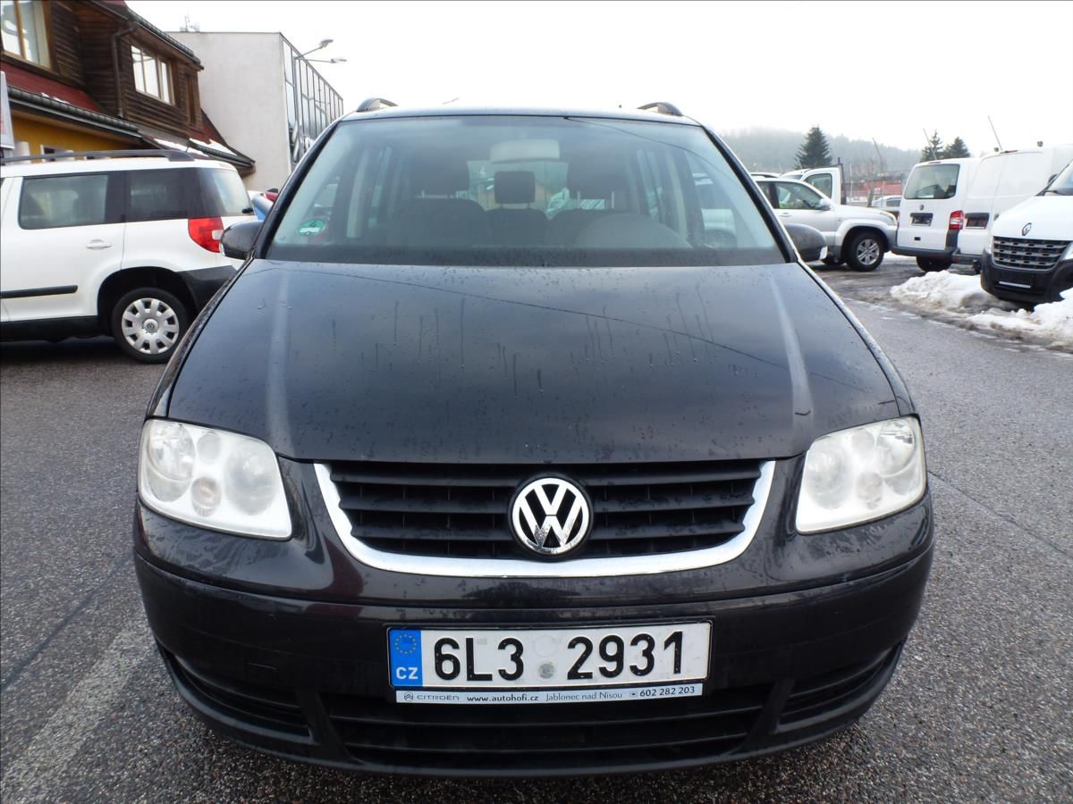 Volkswagen Touran, 2,0 TDI 6rychl,TZ,Klima,7míst - fotka 4