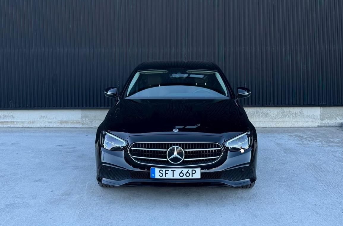 Mercedes-Benz Třídy E, 220 d Avantgarde Kamera - fotka 2