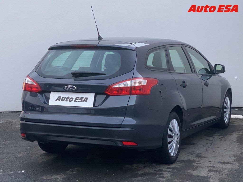 Ford Focus, 1.6 TDCI,AC - fotka 4
