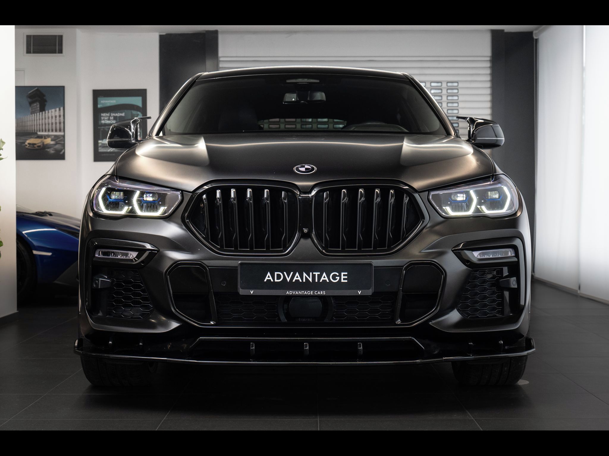 BMW X6, M50i HAXER/HarmanKardon/360 - fotka 2