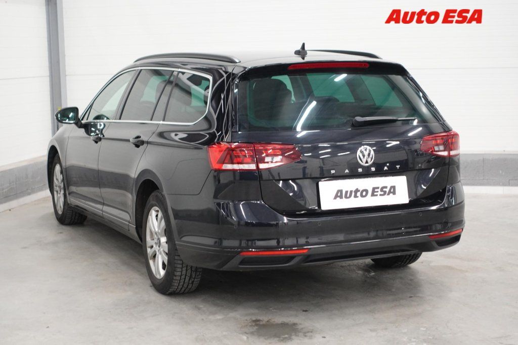 Volkswagen Passat, 2.0TDi,DSG,LED,navi - fotka 6