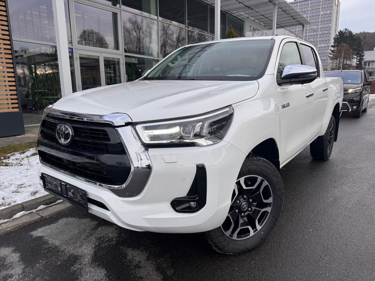 Toyota Hilux, 4x4 Executive - fotka 4
