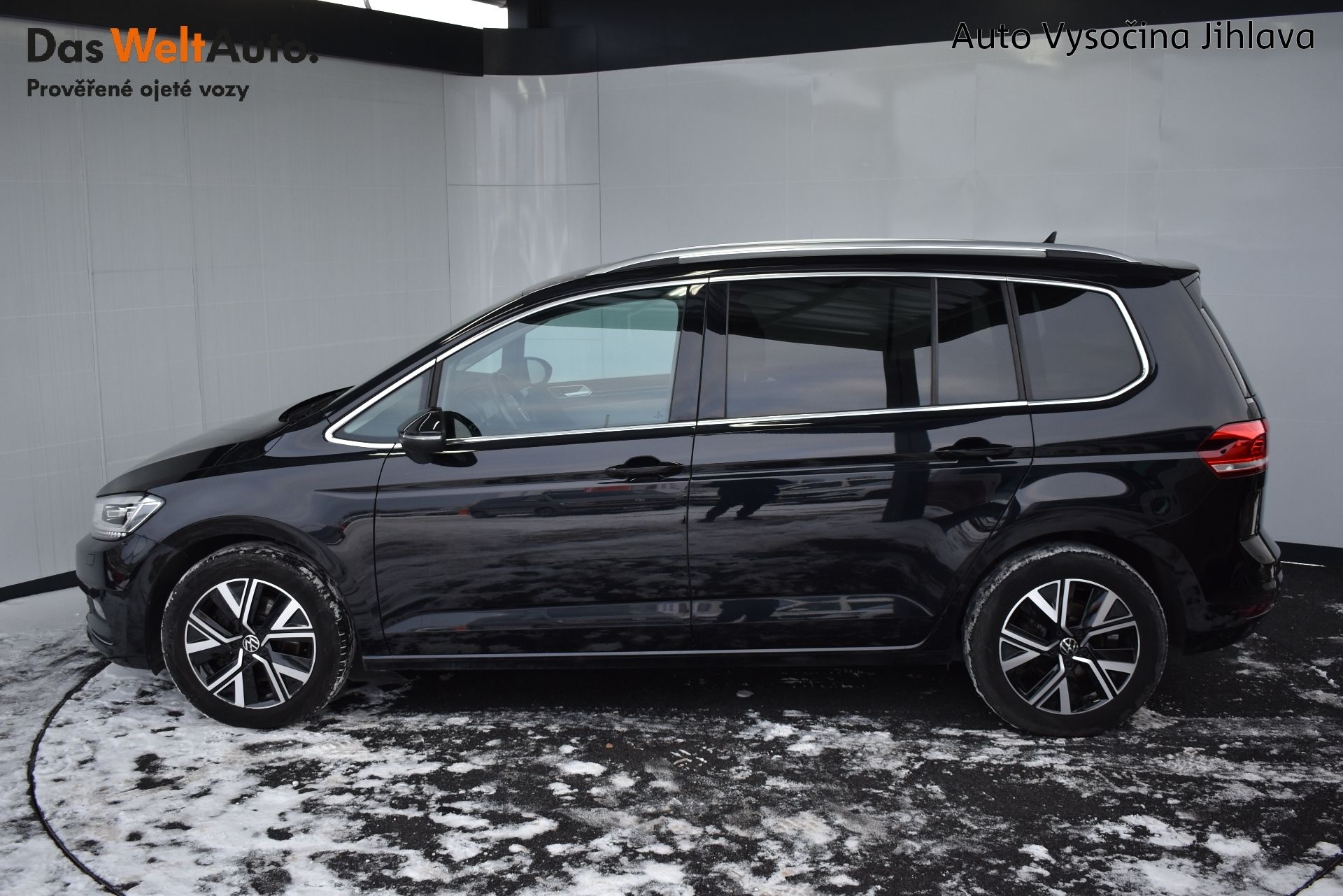 Volkswagen Touran, 1.5TSI 110kW DSG, LED, 7 míst - fotka 3