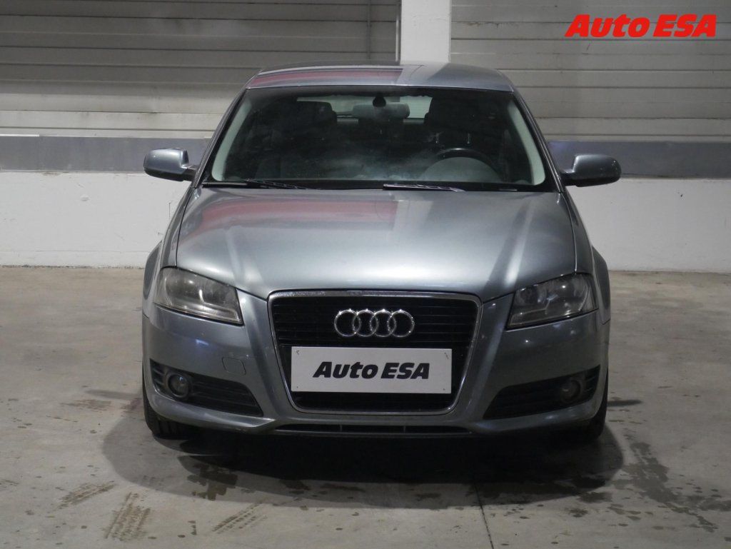 Audi A3, 1.6 TDi,autoAC - fotka 2