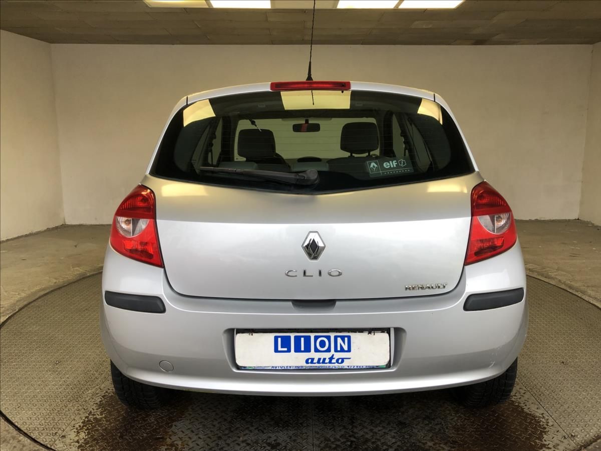 Renault Clio, 1,6 RXE - fotka 6