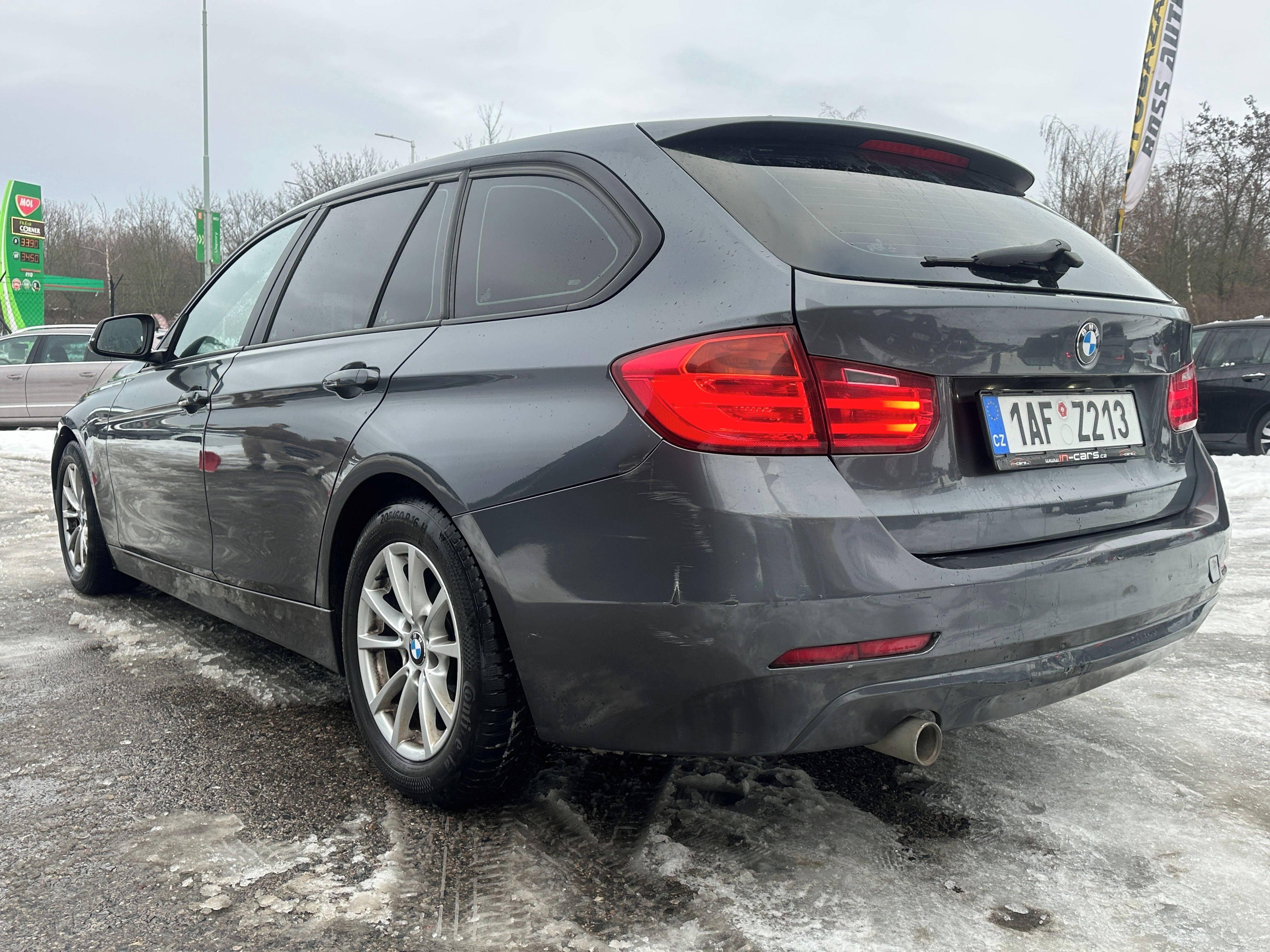 BMW Řada 3, BMW 318D 2014 - fotka 4