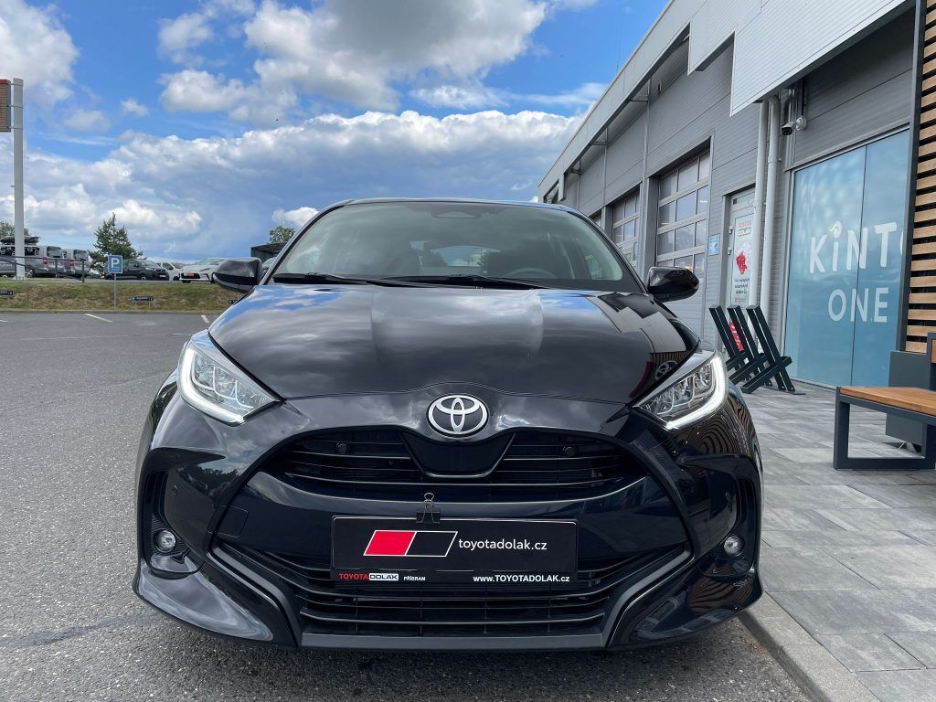 Toyota Yaris, 1.5 HEV Style - fotka 2
