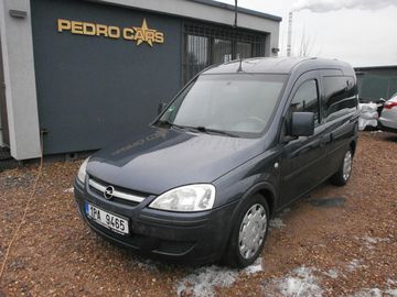 1.4i16v-servisní kniha,klima!