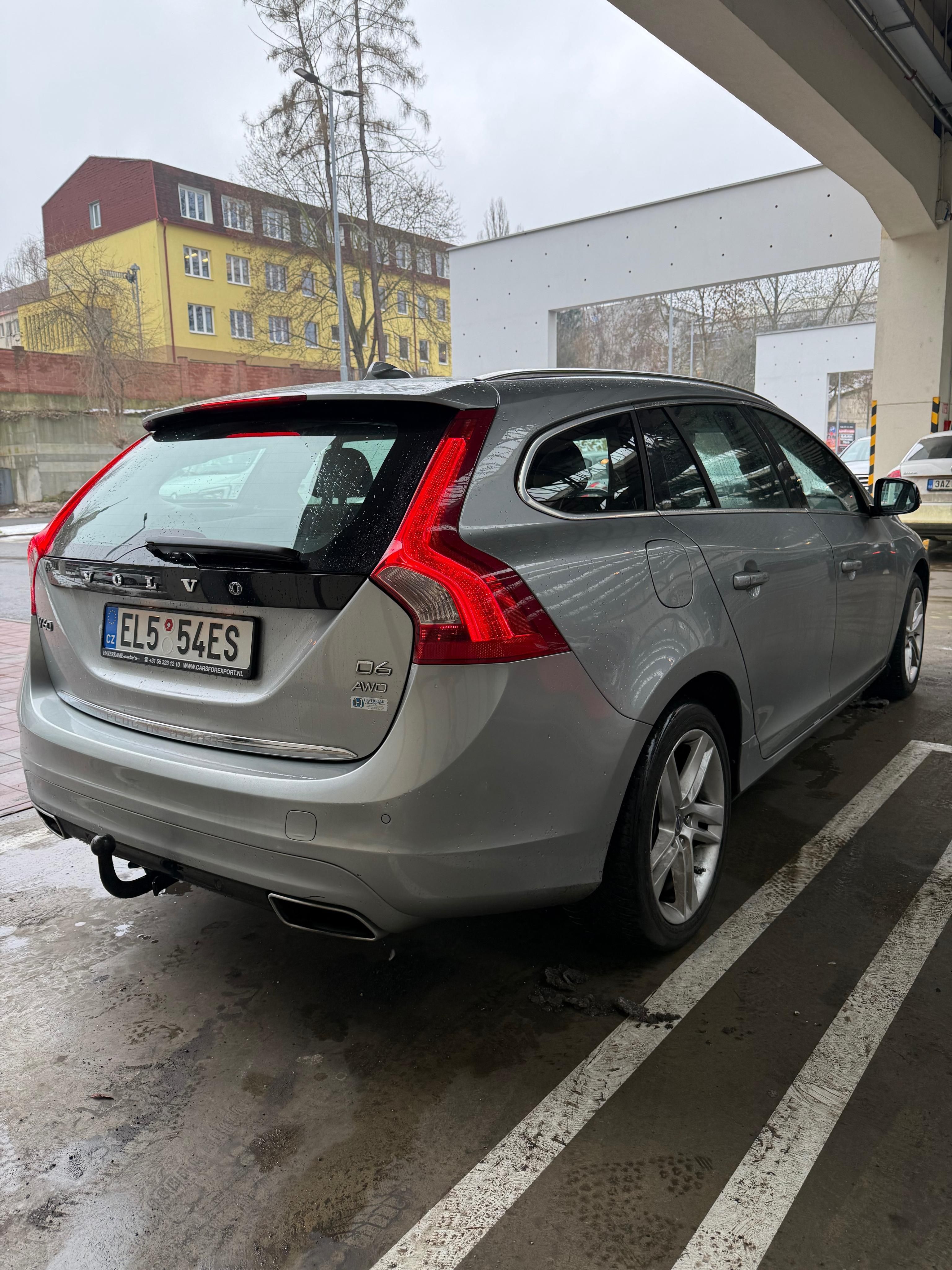 Volvo V60 - fotka 6