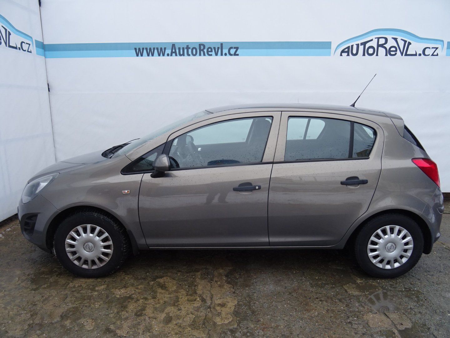 Opel Corsa, 1.2i,63kW,1majČR,S.kniha,klima - fotka 6