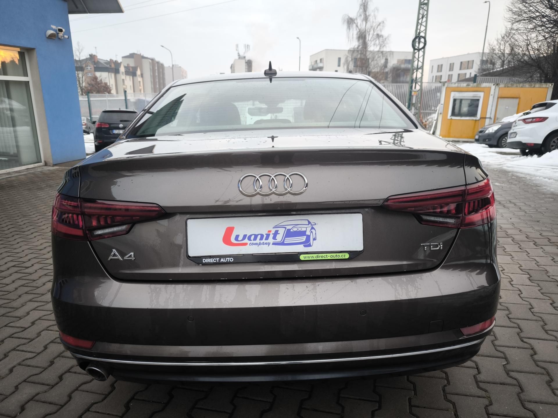 Audi A4, 2.0 TDi - fotka 6