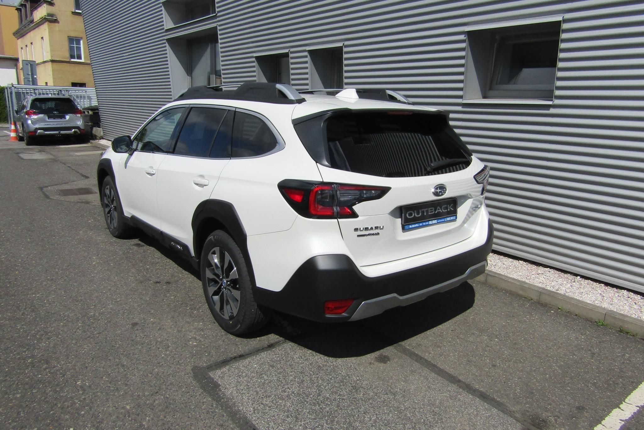 Subaru Outback, 2,5i TOURING MY25.5 - fotka 6