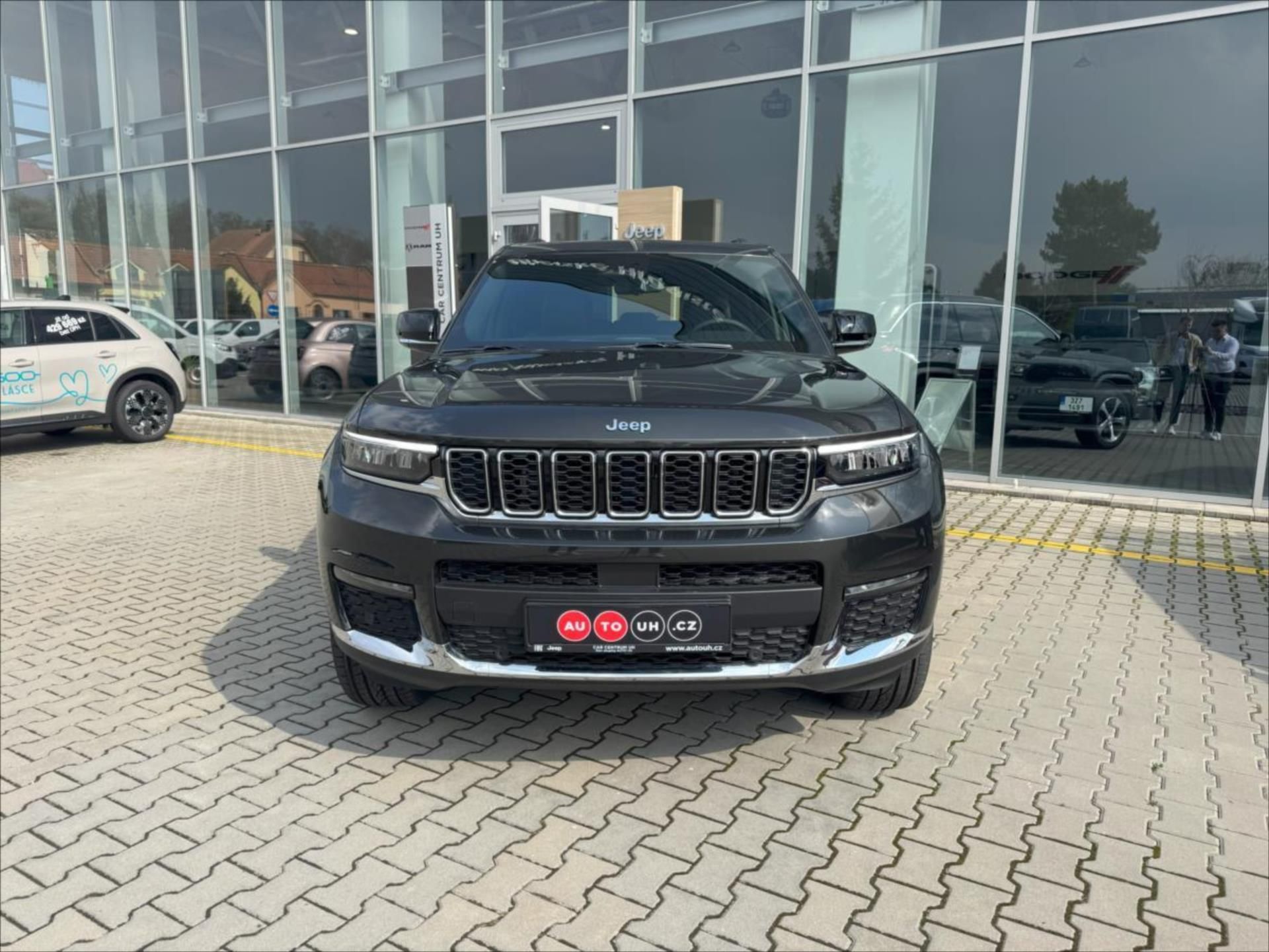 Jeep Grand Cherokee, 2,0 4xe Plug-In 380k 8AT  Limi - fotka 2
