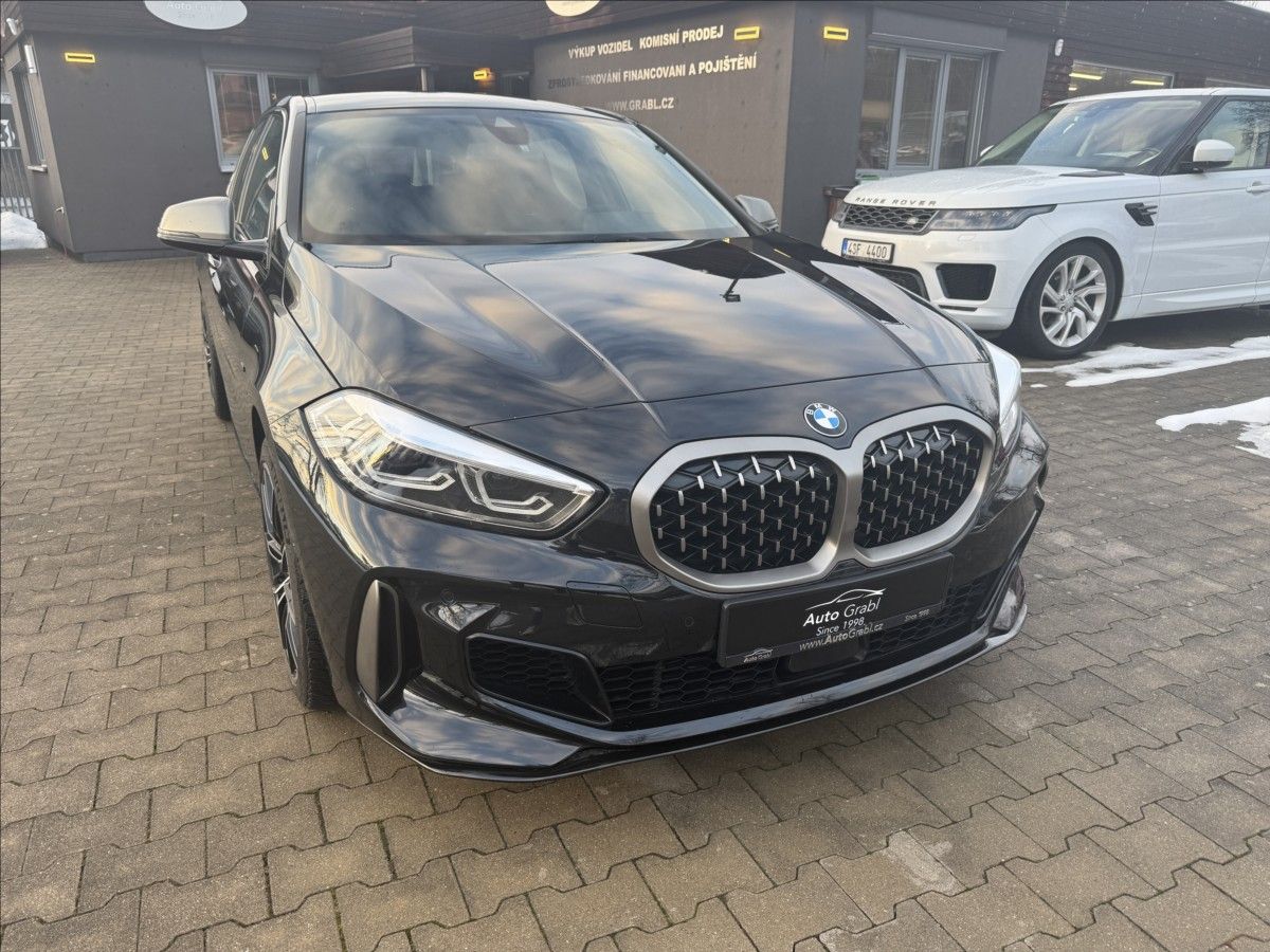 BMW Řada 1, M135i - fotka 2