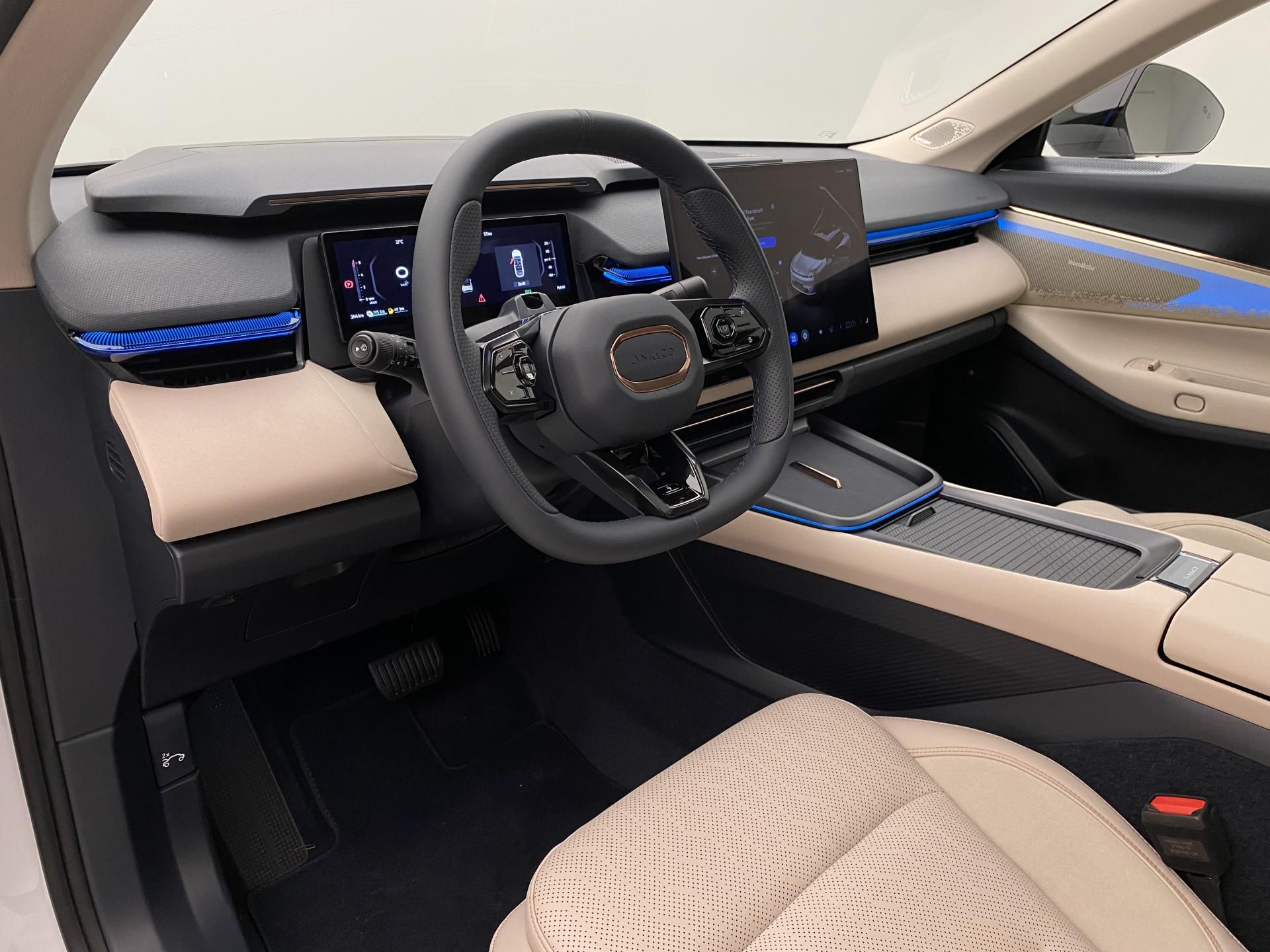 Lynk & Co 08, MORE PHEV - fotka 4