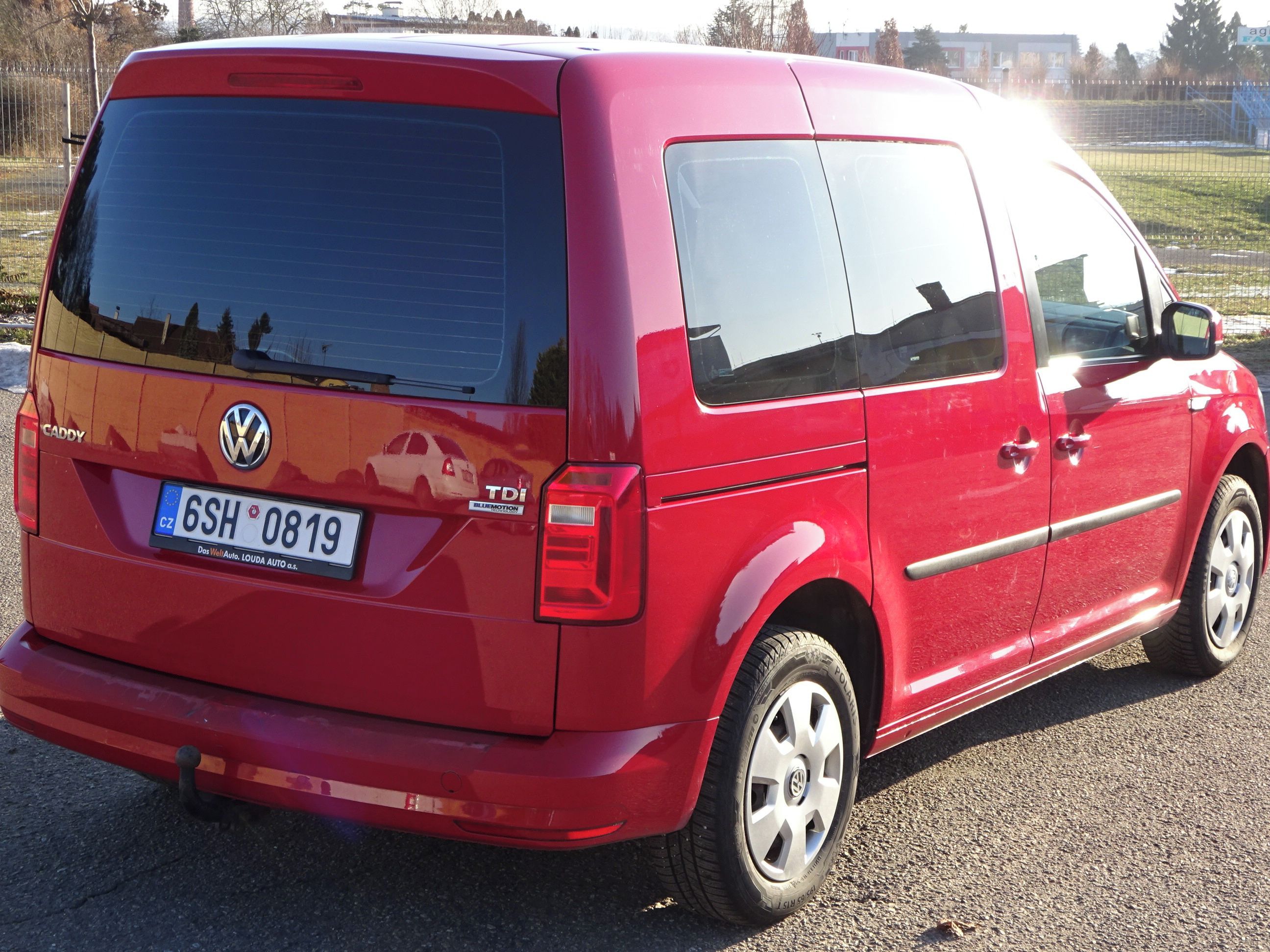 Volkswagen Caddy, 2.0 TDI (75 KW) Koupeno v ČR - fotka 4