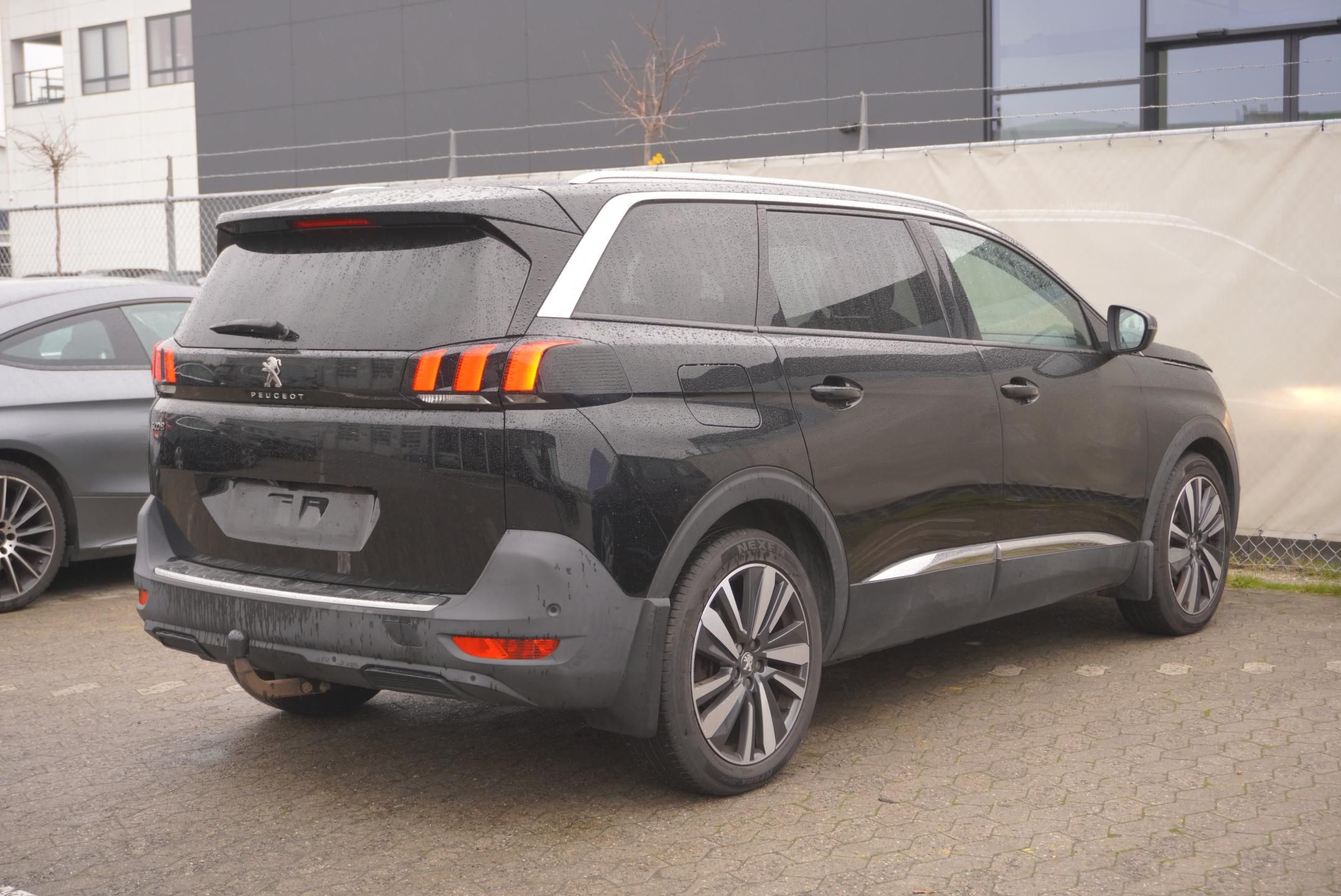 Peugeot 5008, 5008  1,2I 96 kW ALLURE 7 MÍST - fotka 5