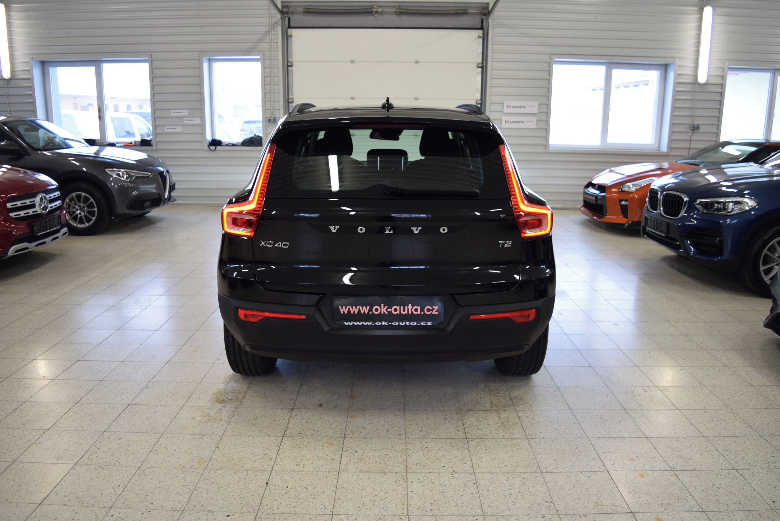 Volvo XC40, T2 MOMENTUM AUTOMAT-DPH - fotka 5