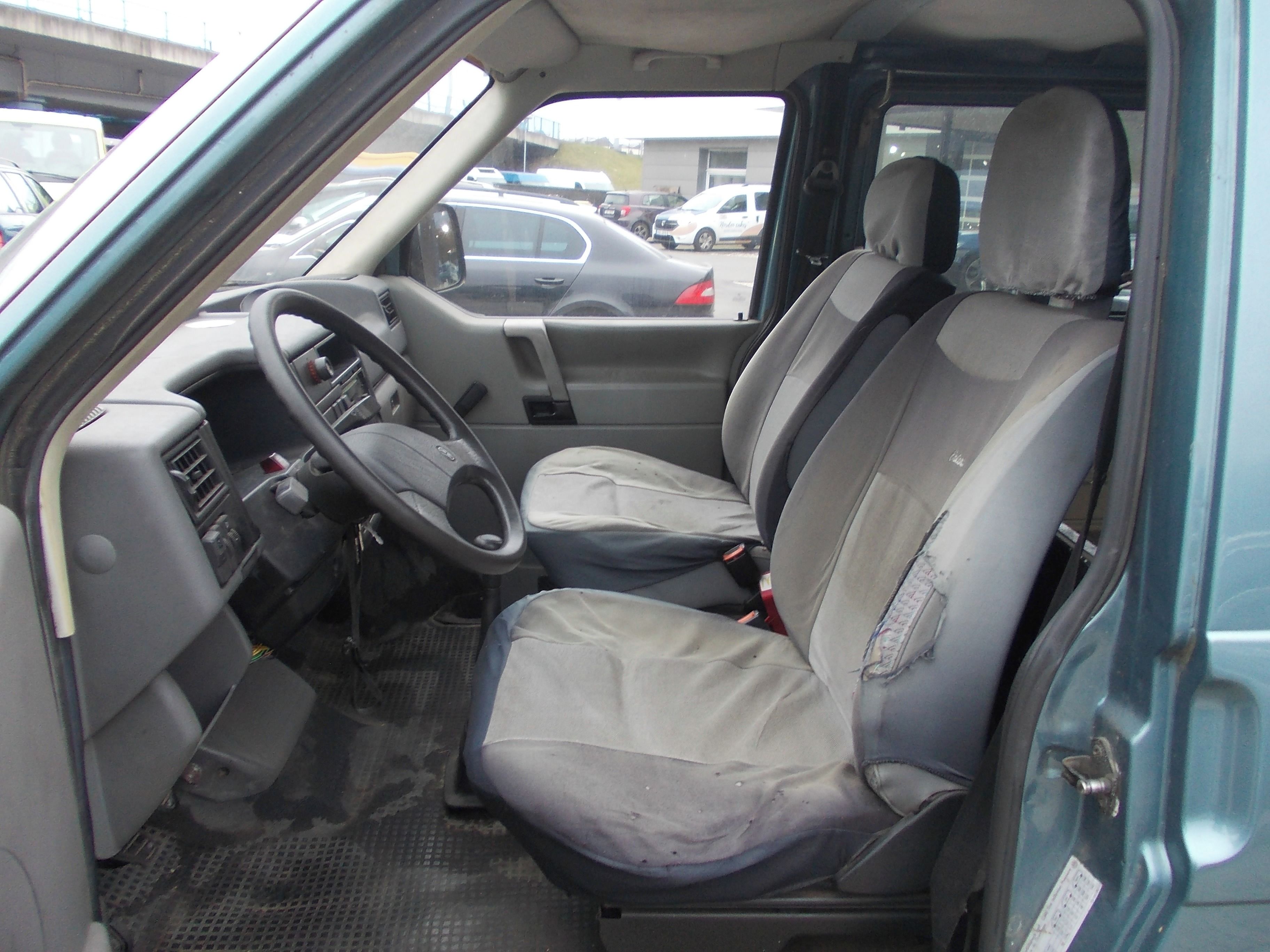 Volkswagen Transporter, T4 2.4D TAŽNÉ ZAŘÍZENÍ - fotka 5