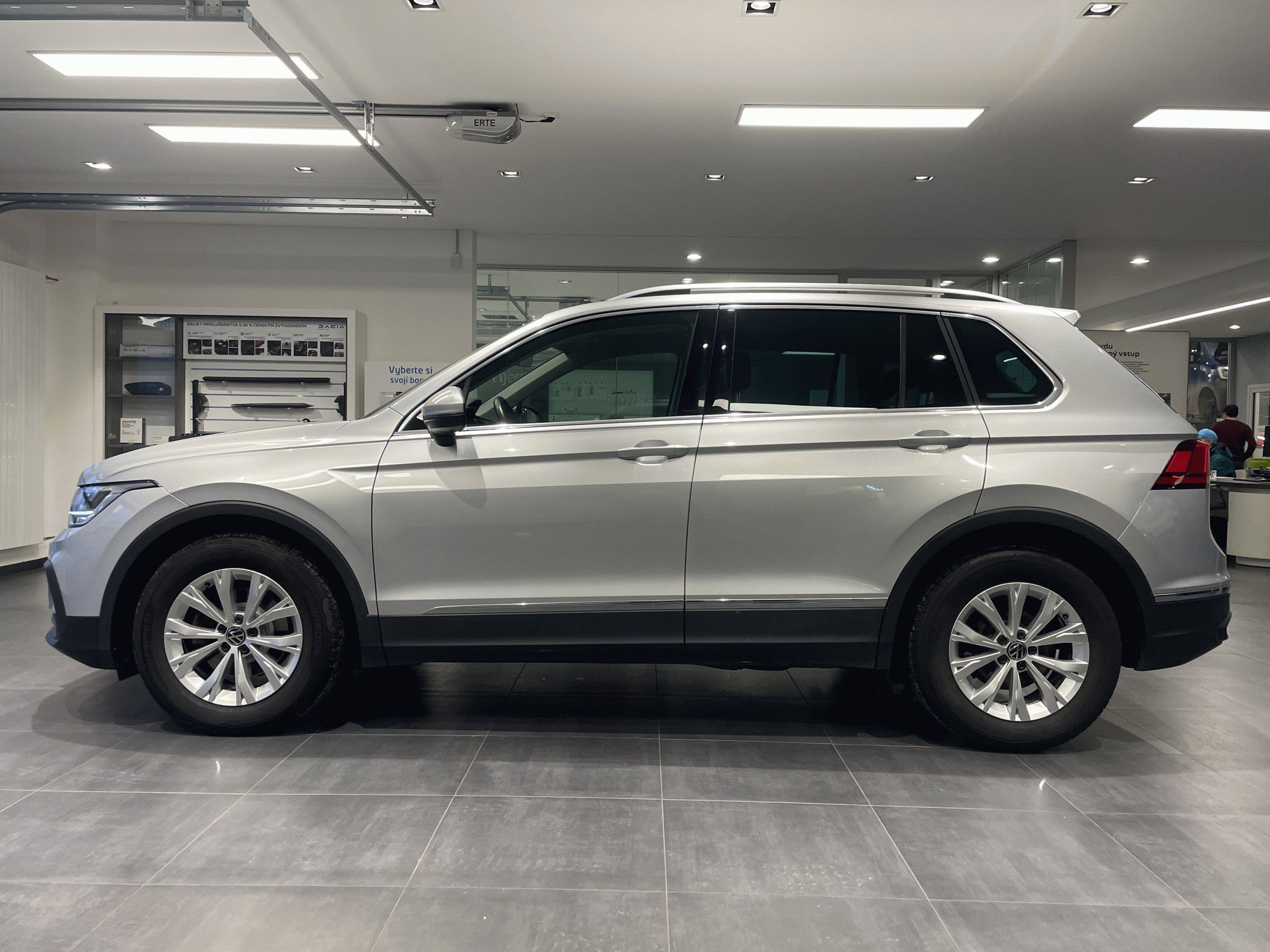 Volkswagen Tiguan, LIFE 1,5TSI 150k - fotka 2