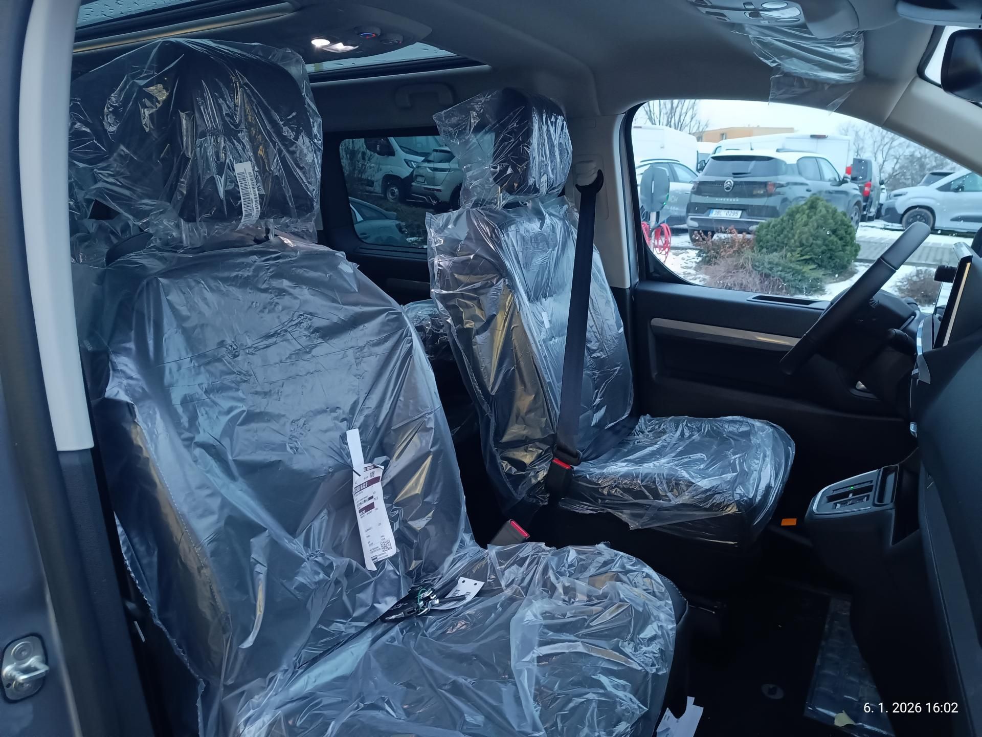 Citroën SpaceTourer, SHINE L2 2.2 BlueHDi 180 EAT8 - fotka 5