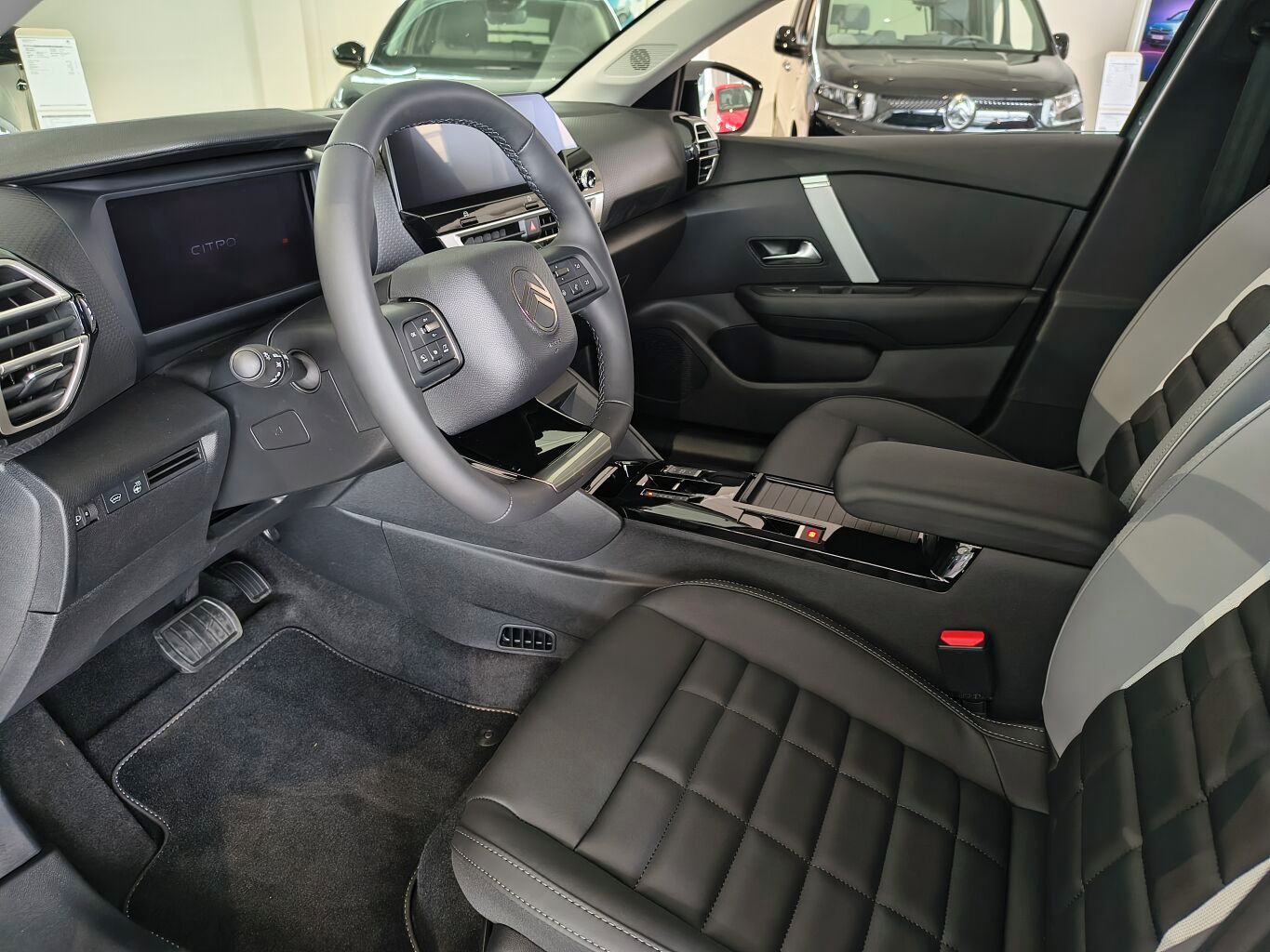 Citroën C4, 2666 MAX Petrol 130k Automatic - fotka 6