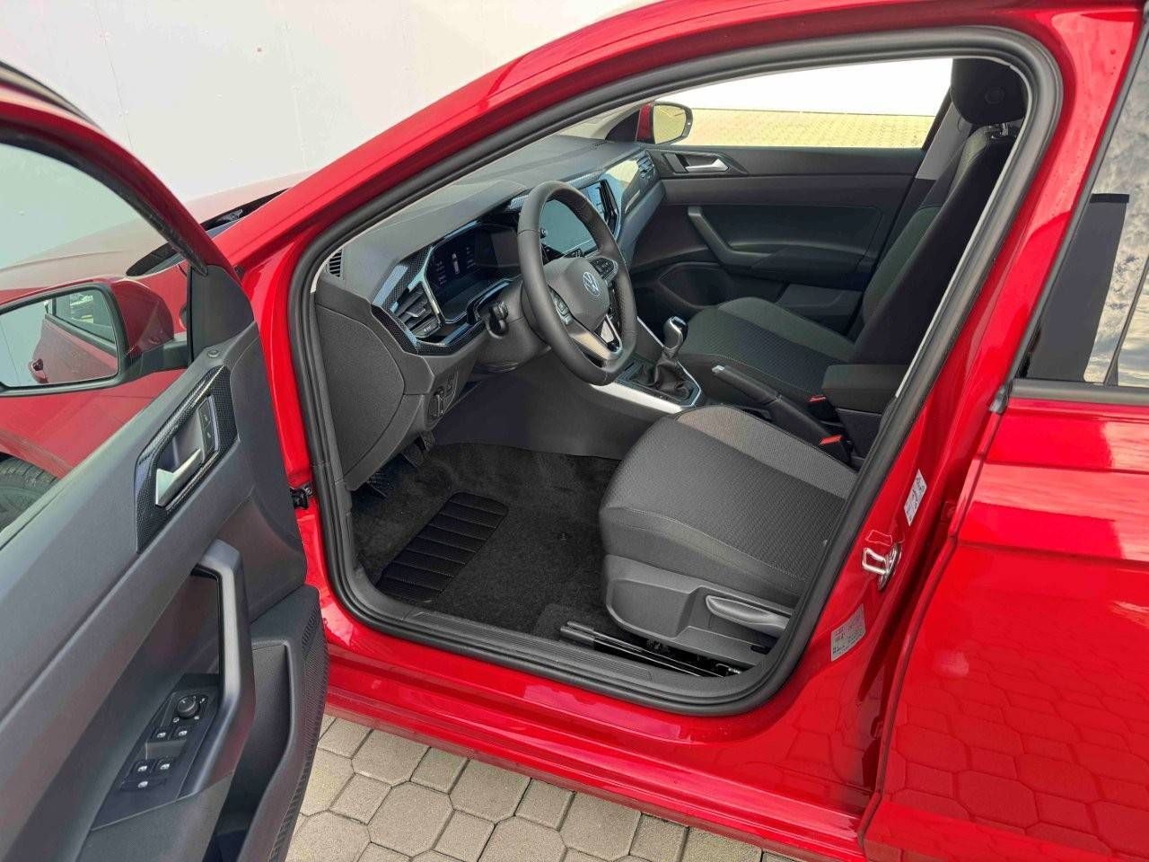 Volkswagen Polo, People 5G 1,0TSi - fotka 5
