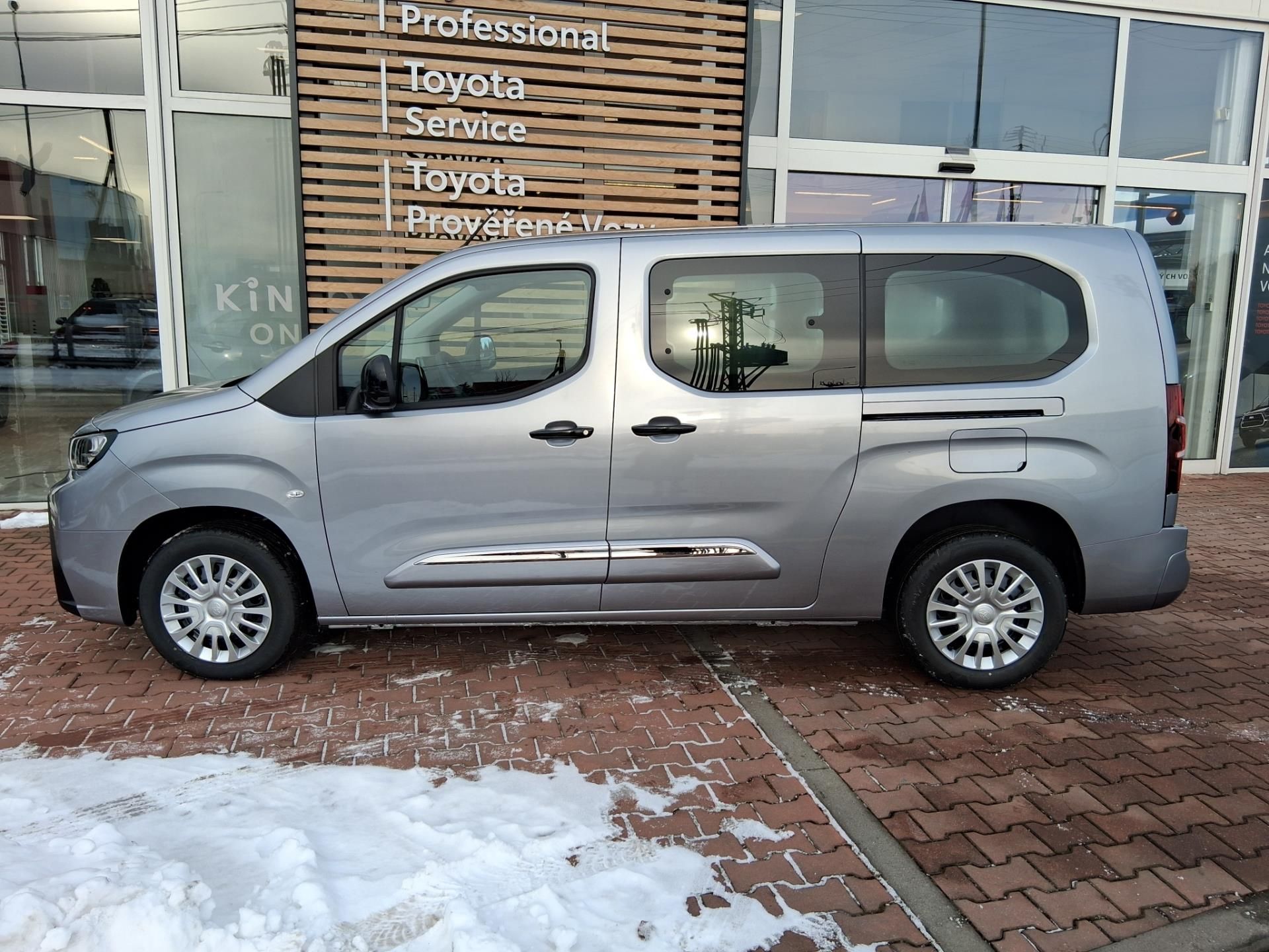 Toyota Proace City Verso, 1,5D 8AT 130K BUSINESS - fotka 6