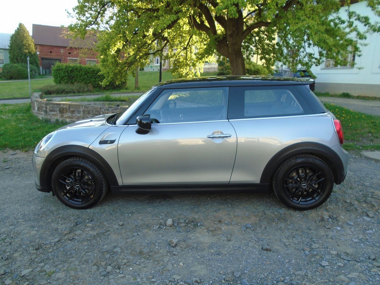 Mini Cooper S, 135kw,elektro,7950km,autom,TOP - fotka 2