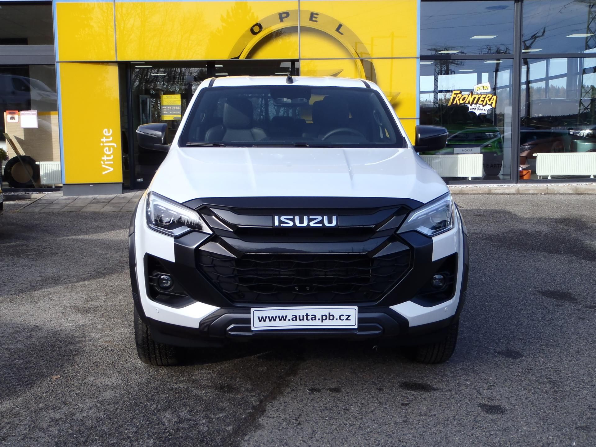 Isuzu D-Max, Double Cab V-CROSS 4x4 - fotka 2
