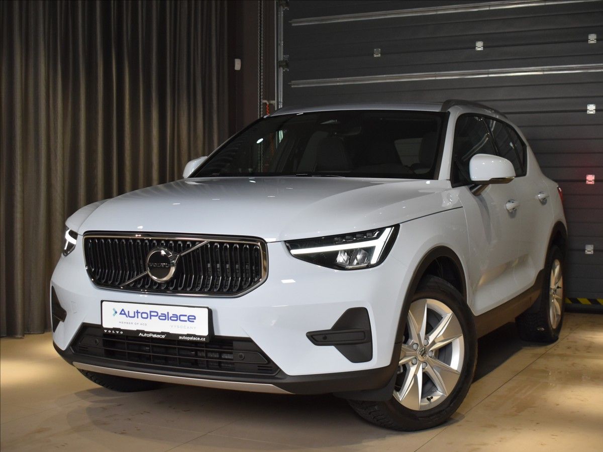 Volvo XC40, 2,0 B3 Core