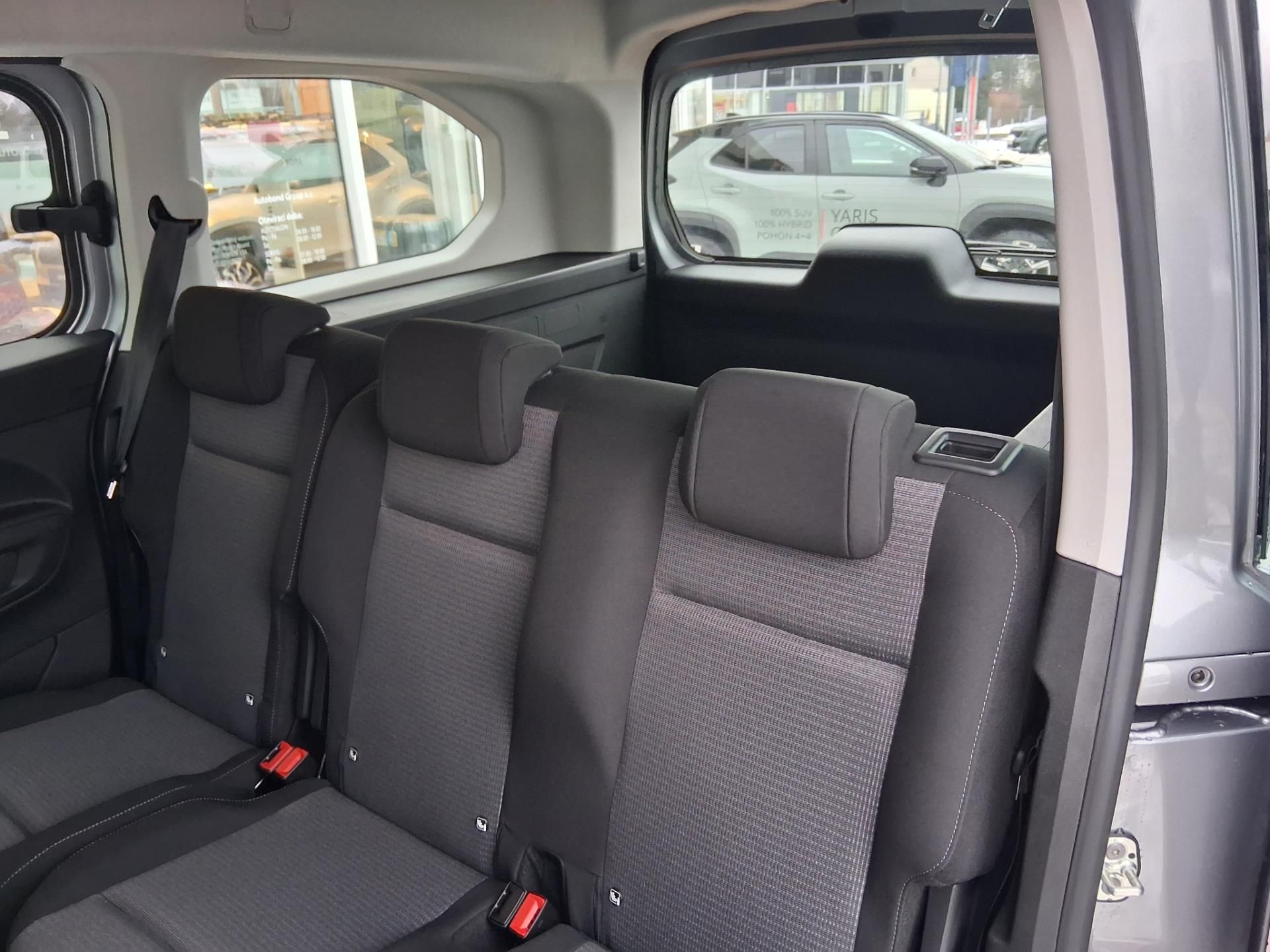Toyota Proace City Verso, 1,5 D 8AT 130K BUSINESS - fotka 5